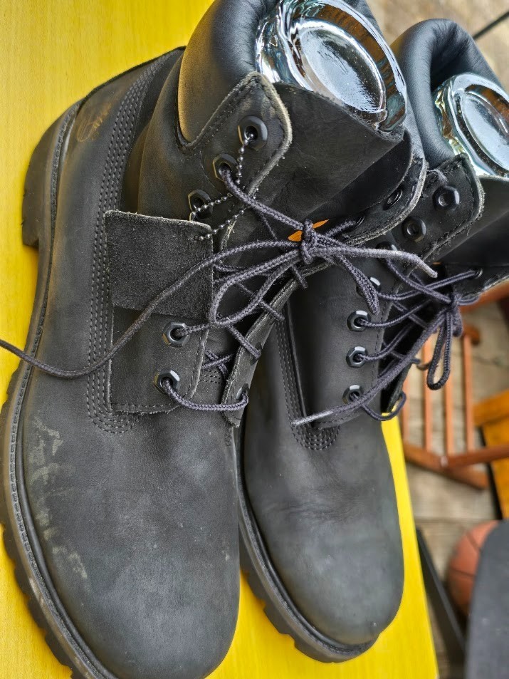 Timberland Men’s Size 12M Black Nubuck Waterproof Work Boots