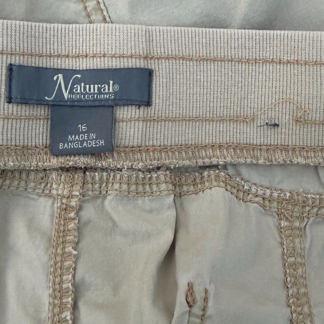 Natural Reflections Tan Cargo Capri Pants Womens 16 Khaki Drawstring Crop