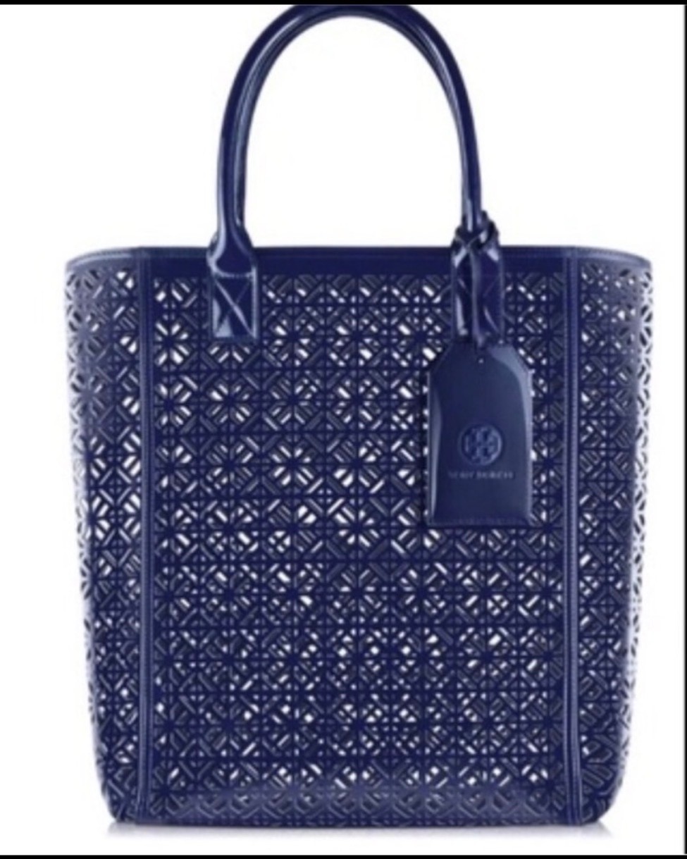 Tory burch laser cut medium tote in navy blue