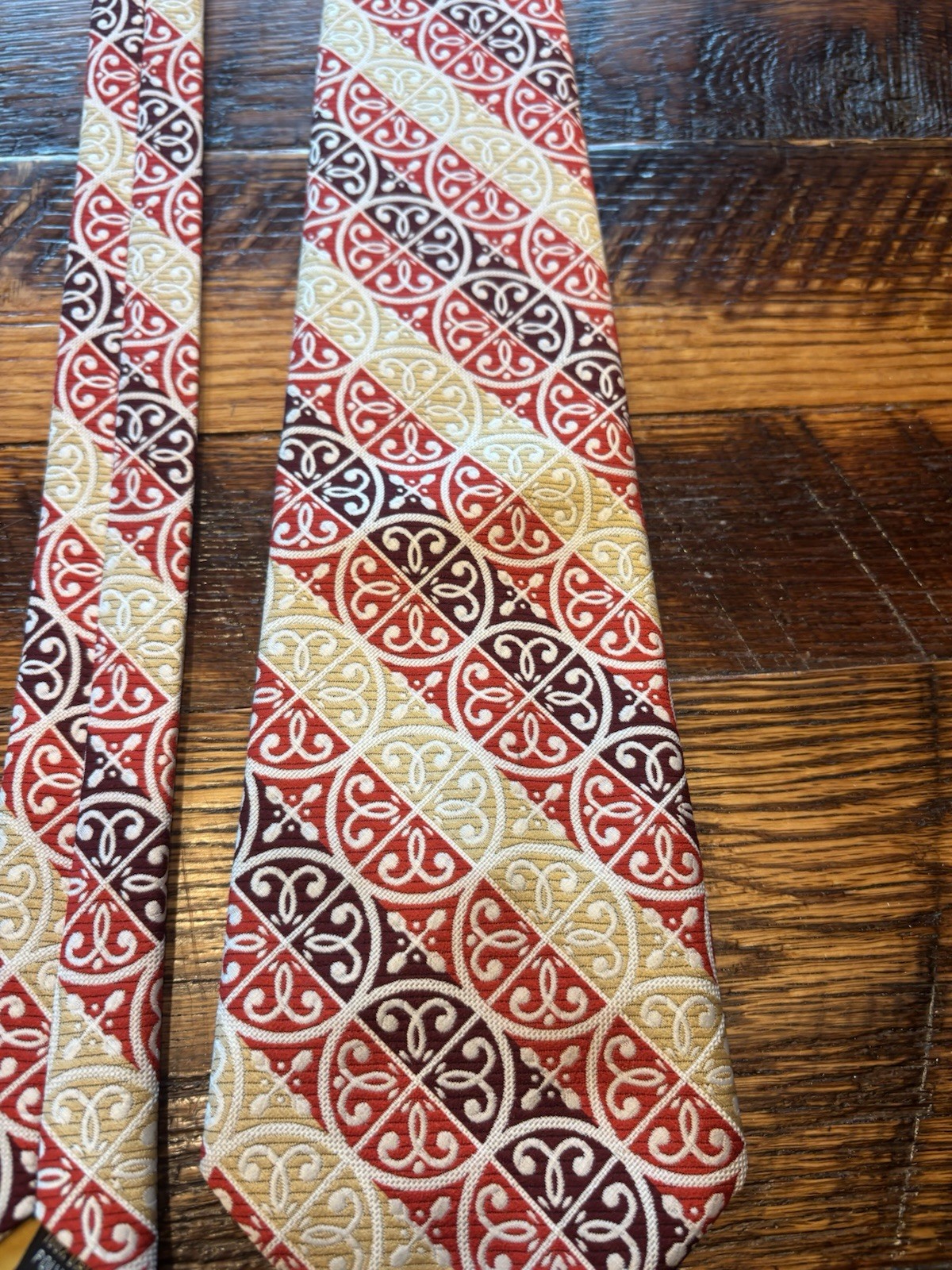 Andhurst Men’s Red Beige Brown Geometric Jacquard Polyester Logo Pointed Tie