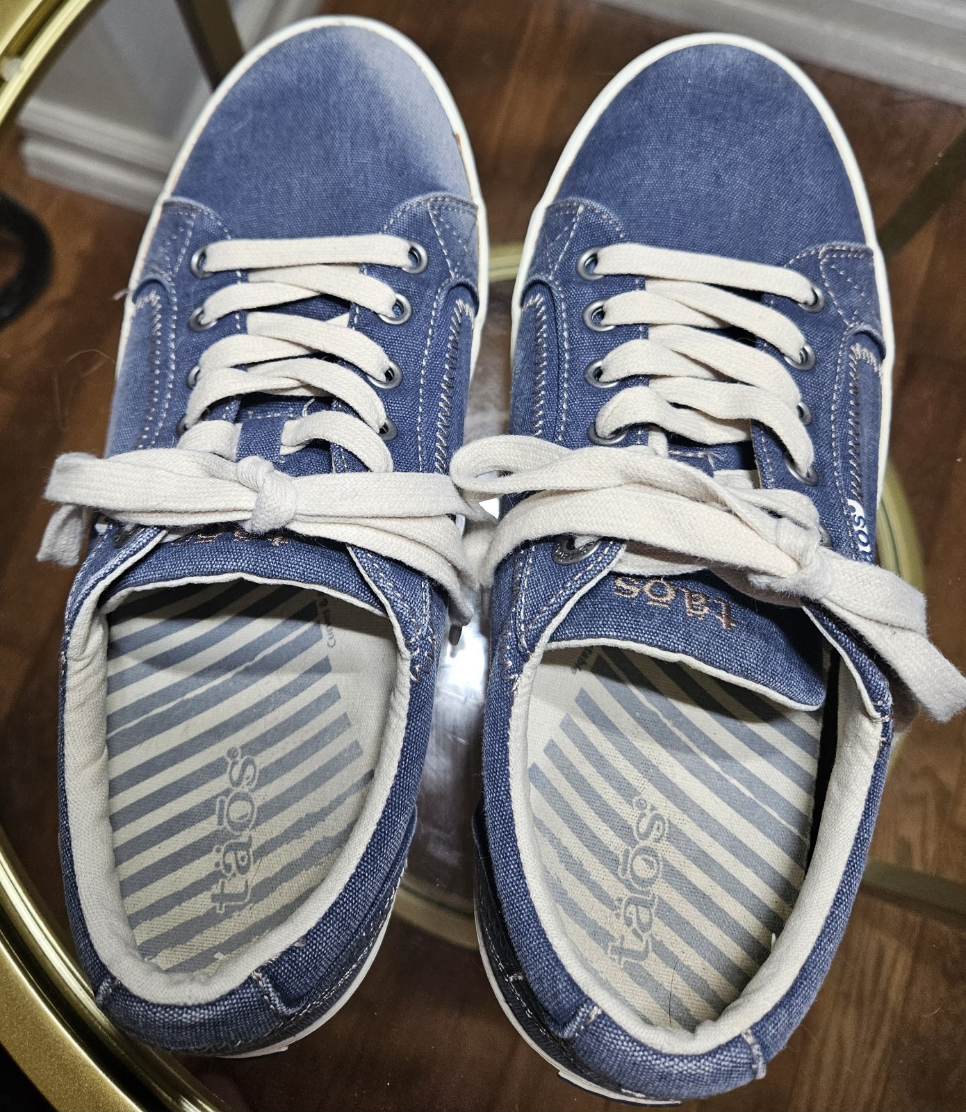 Taos Blue White Canvas Lace Up Women’s Casual Sneakers Rubber Sole US 8.5