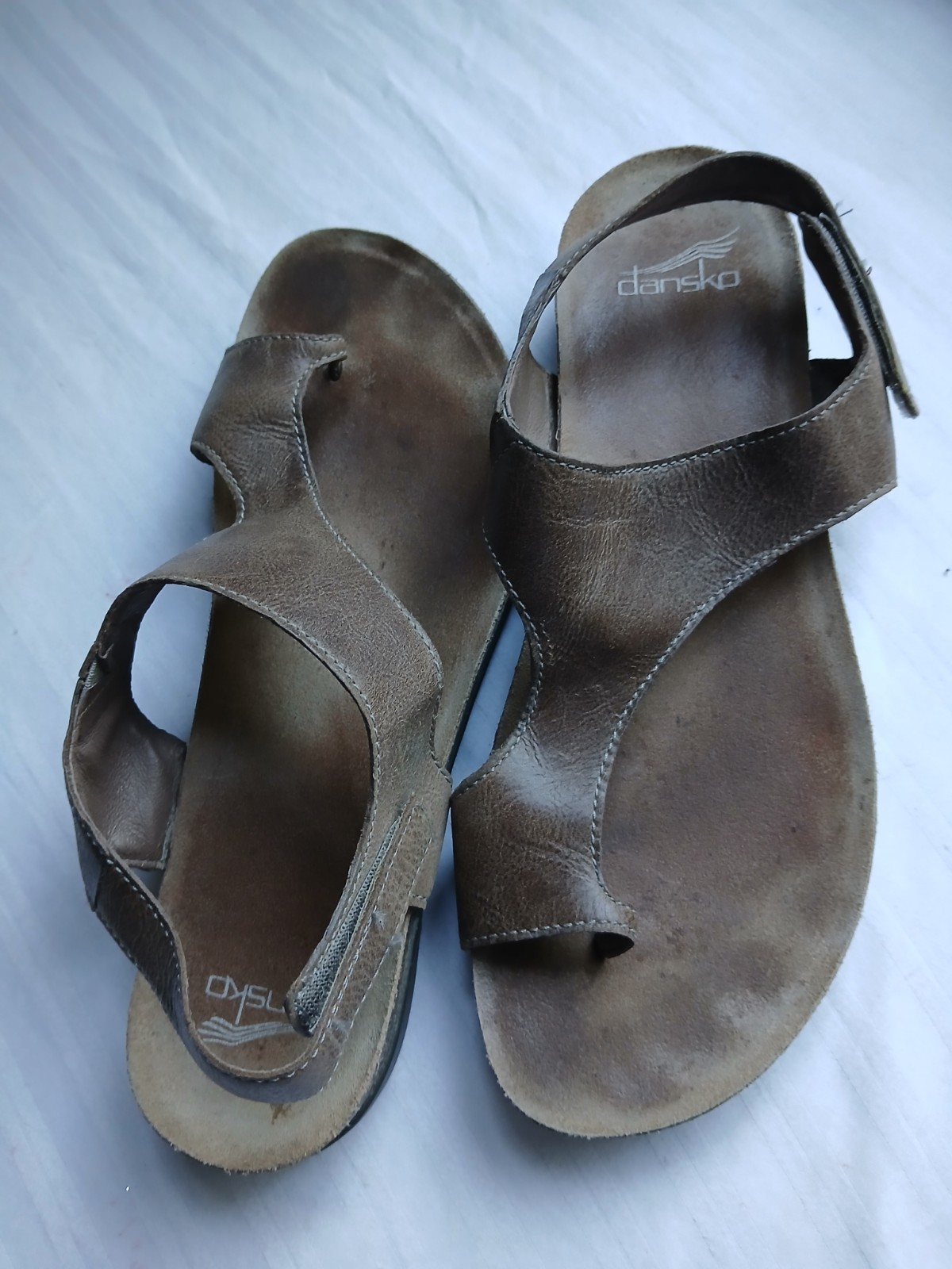Dansko Sandals 41 Reece Loop Toe Cushioned Comfort Casual Leather Cork Beach