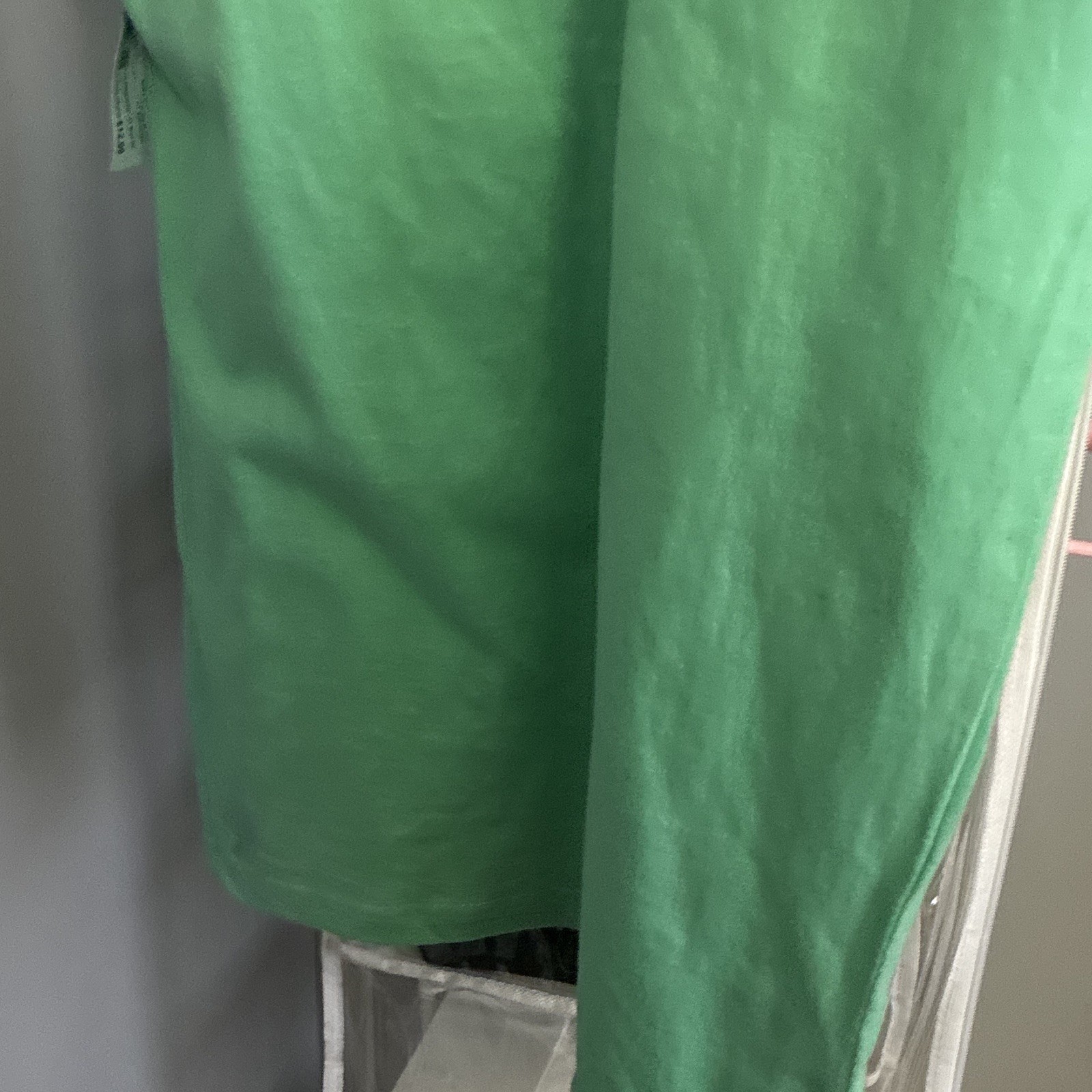NWT Evolution In Design kids Green DRIP Graphic Crewneck Tee Size XL (18-20)