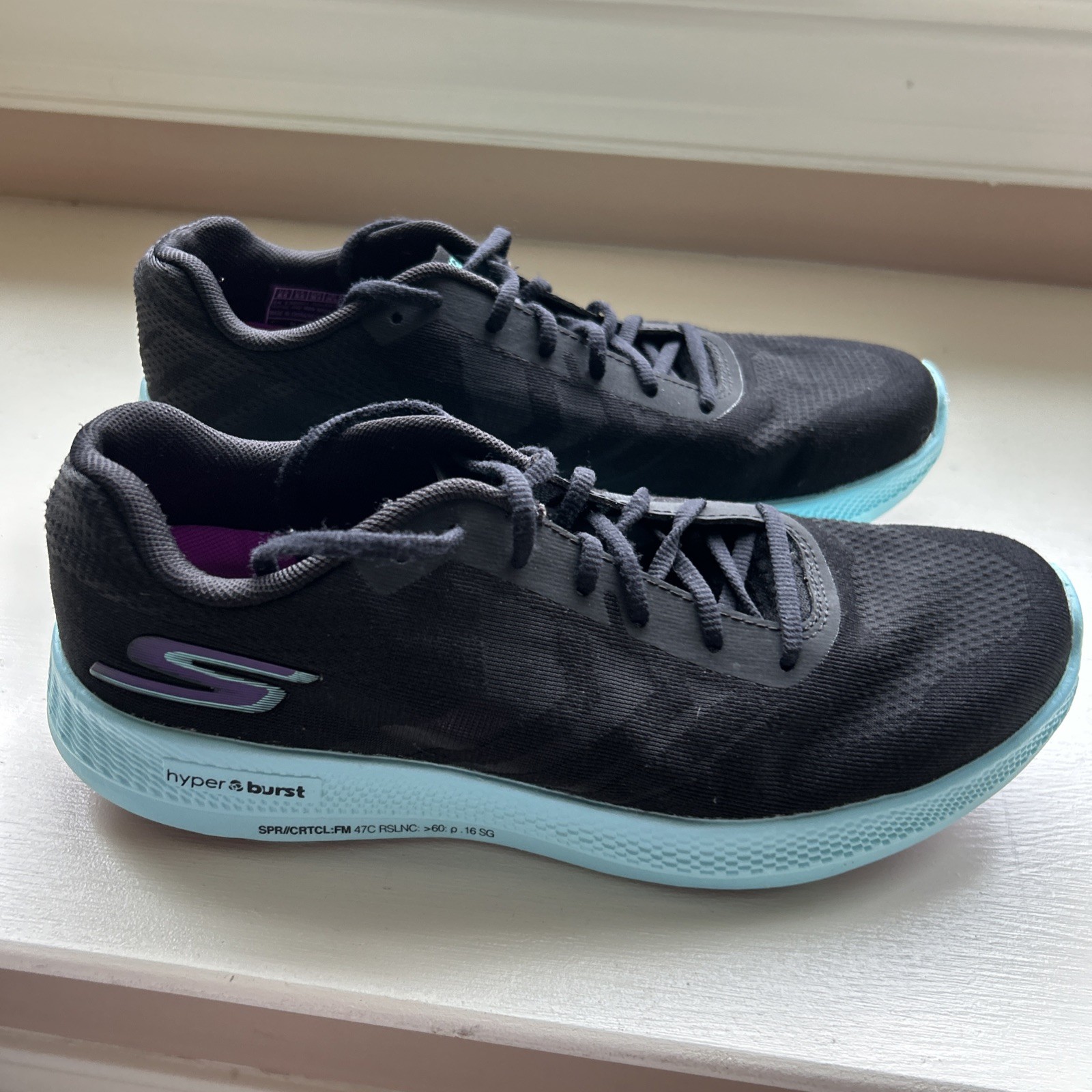 SKECHERS WOMEN’S GO RUN RAZOR+ 130001 LIGHTWEIGHT TRAINER RUNNING SHOES