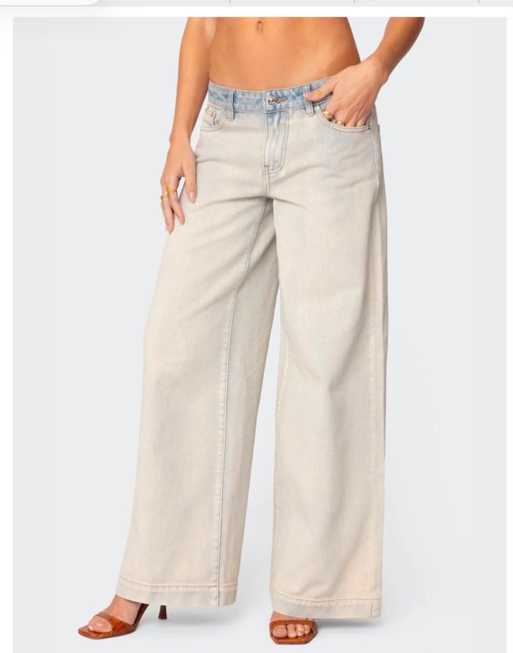 Rhiannon Washed Low Rise Baggy Jeans