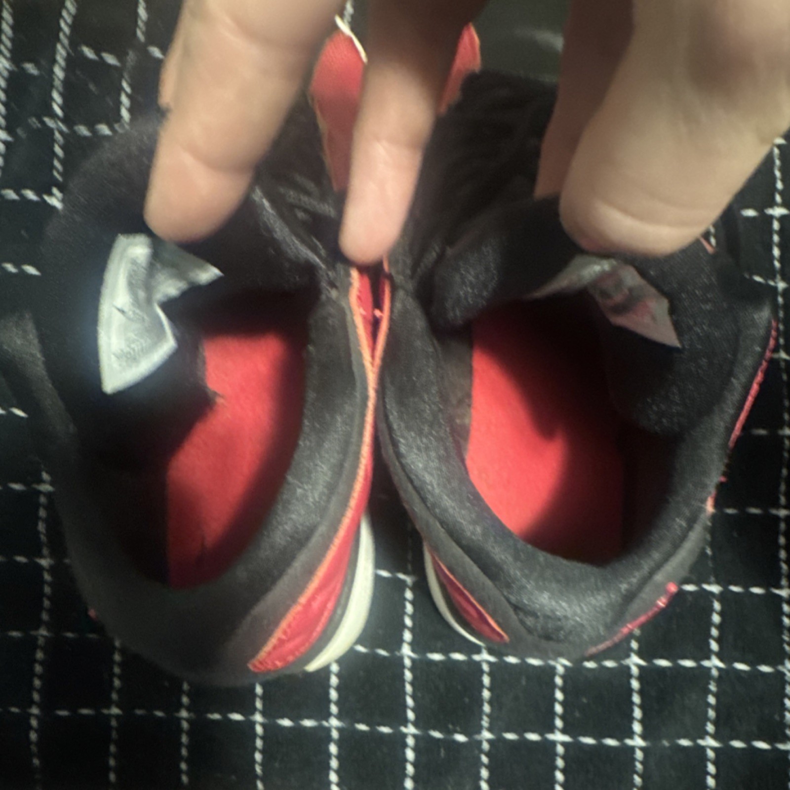Jordan Air Jordan 13 Retro DA8019-061 Colorblock Sneaker Red Black White Kids 5Y