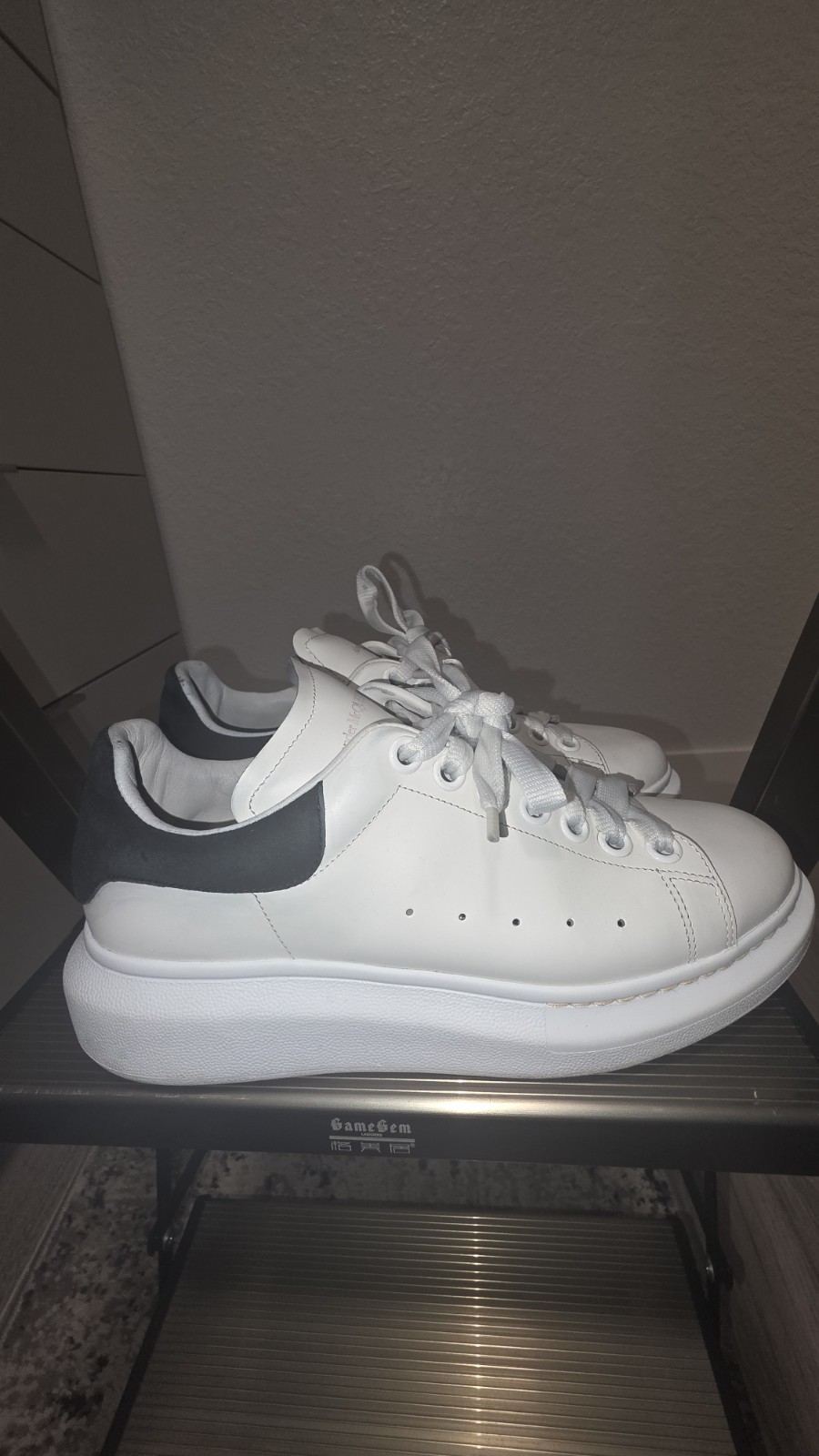 Alexander McQueen Oversized Sneaker Black/White 38 EU