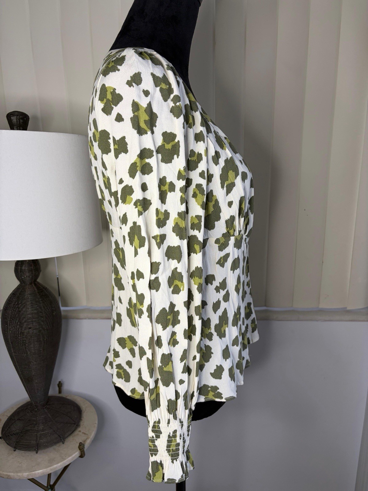 Loft Animal Print Blouse Small NWT New Green Cheetah Leopard Smocked Sleeves