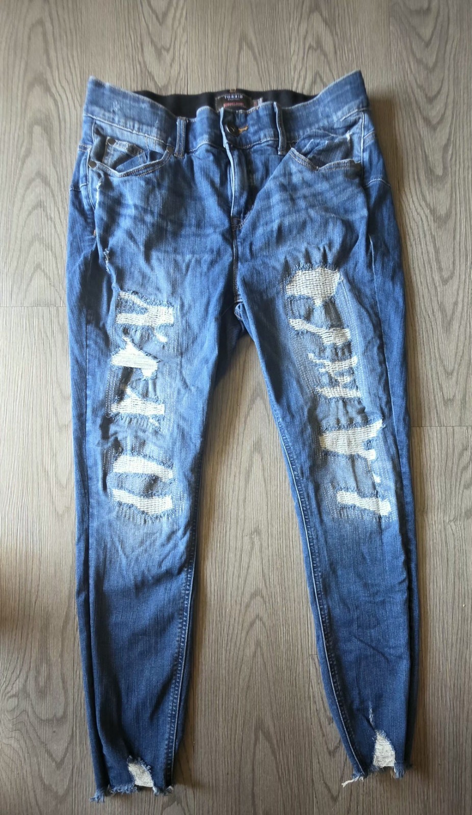 Torrid Bombshell Skinny Jeans – Size 12R – Weared Blue with Stretch