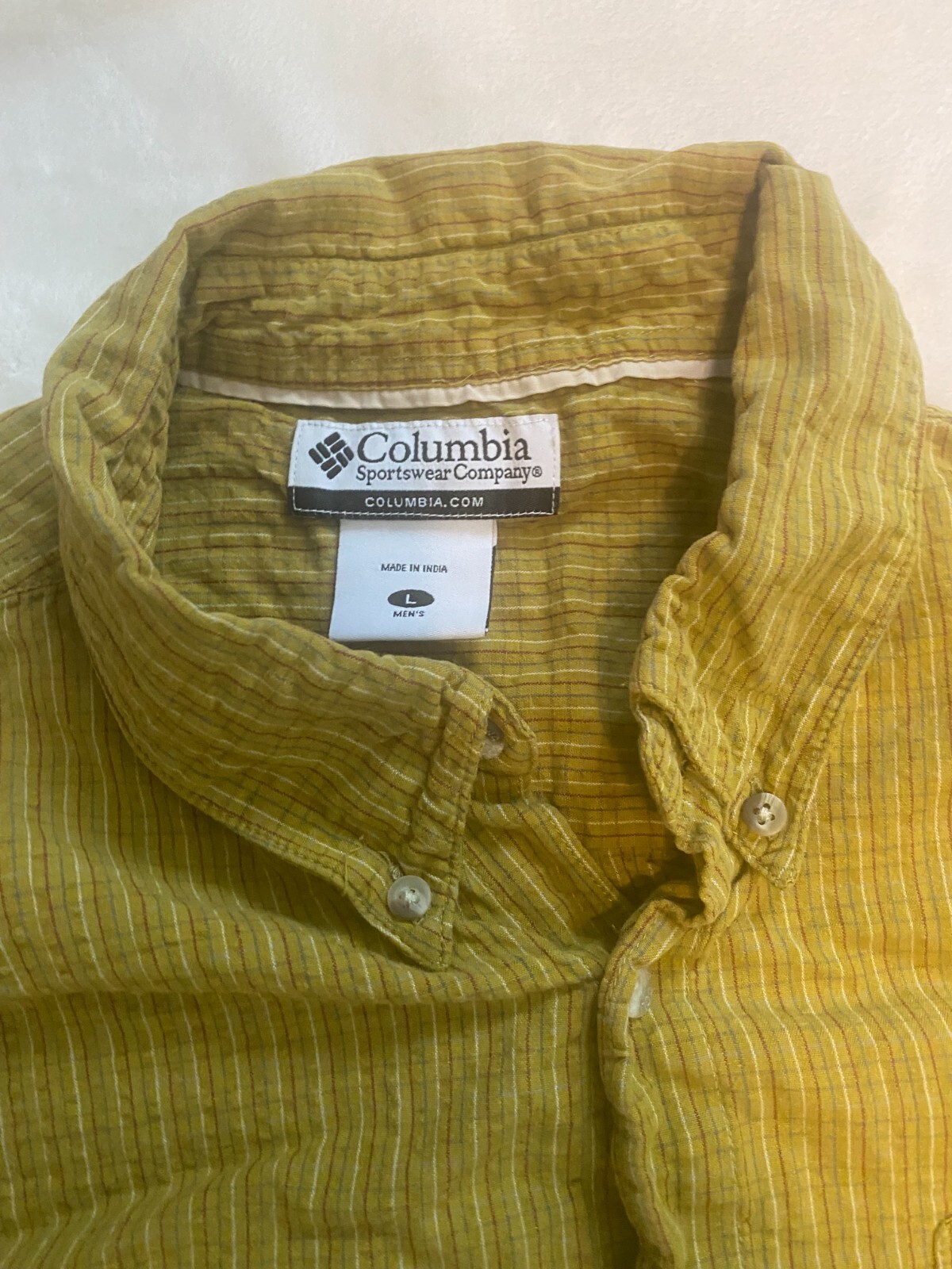 Columbia Sportswear Men’s L Mustard/Multi Color Check Button Down Seersucker