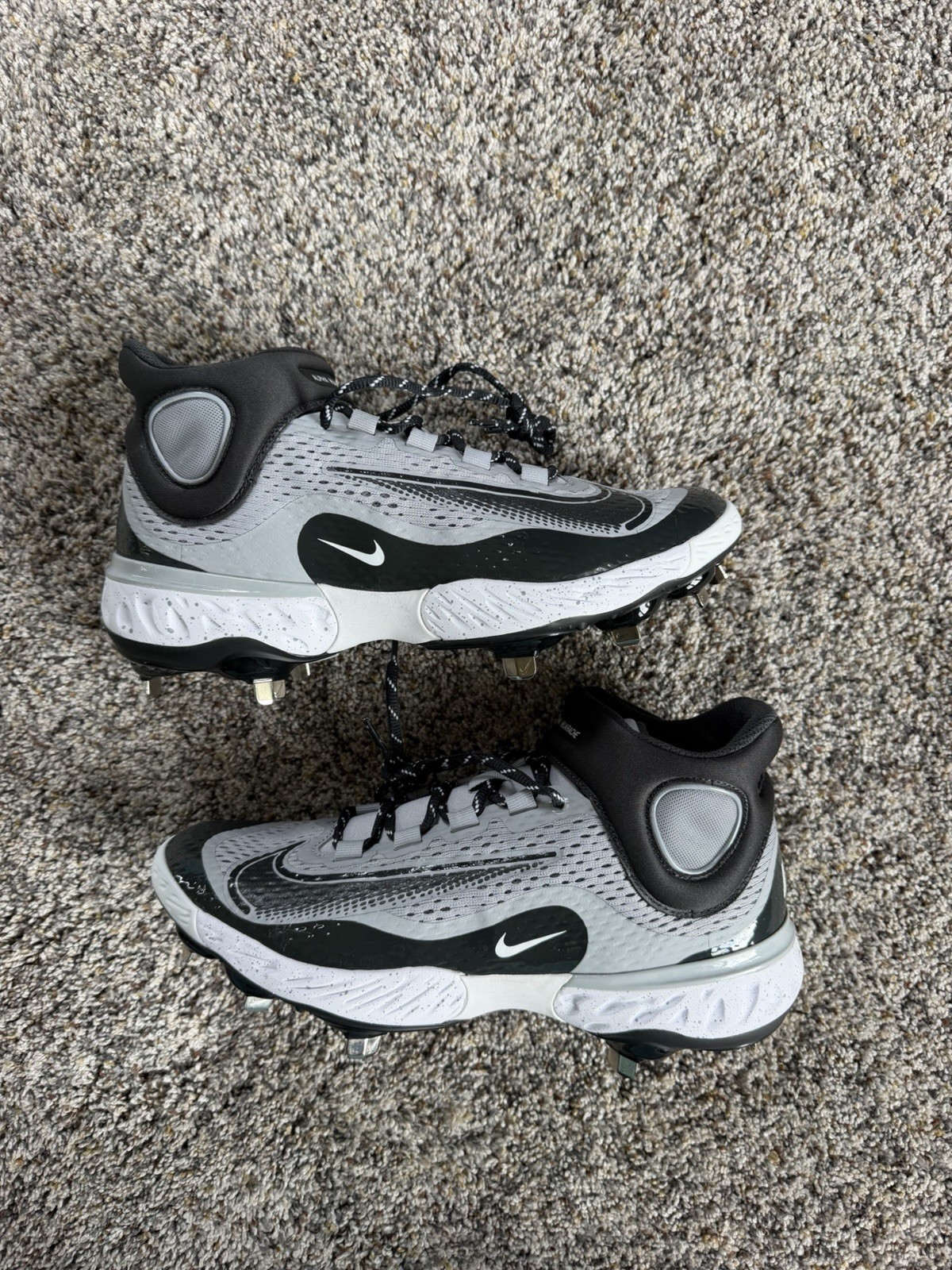 Nike Alpha Huarache Elite 4 Mid Metal Baseball Cleats Mens SZ 9 Gray DJ6520-002