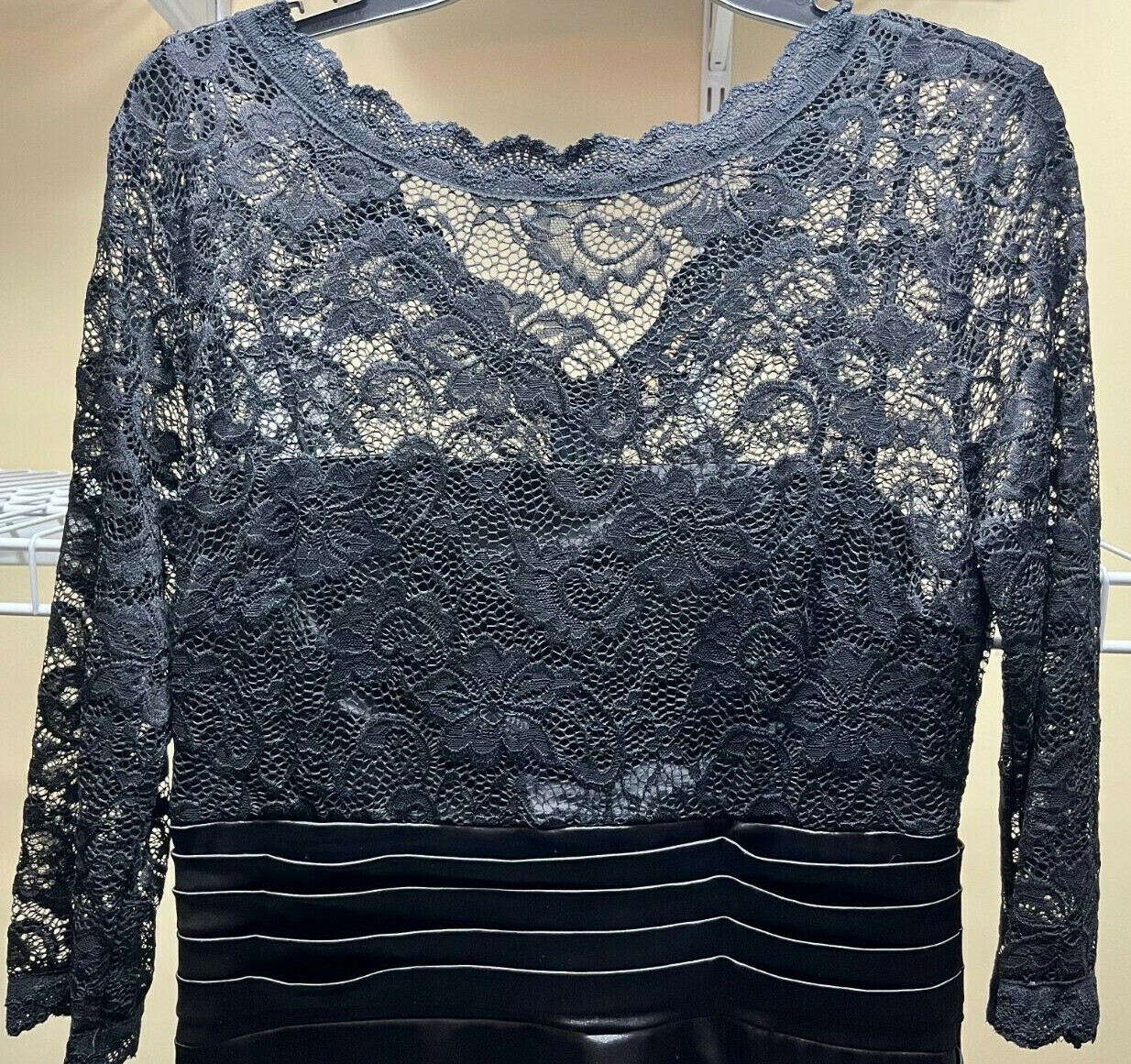 Miusol Womens Black Floral Lace Ruched Ball Gown Bridesmaid Maxi Dress Sz Lg NWT