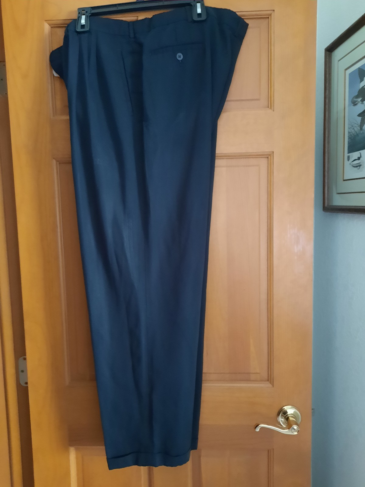 Mens Savane black dress pants 42×32 in very good condition. Soft and comfortable