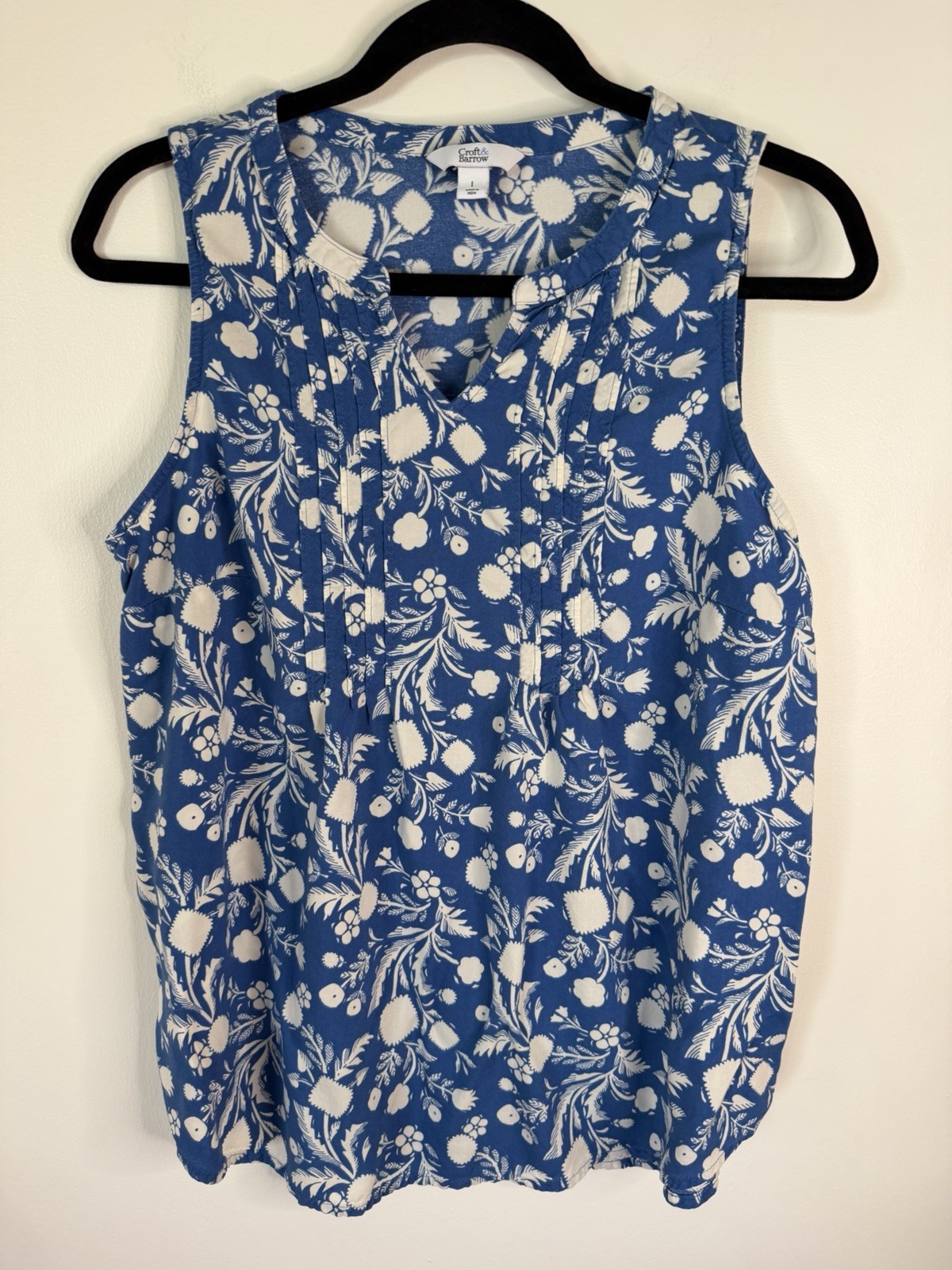 Croft & Barrow Women’s Blue White Floral Sleeveless Blouse Rayon Tank Top Large
