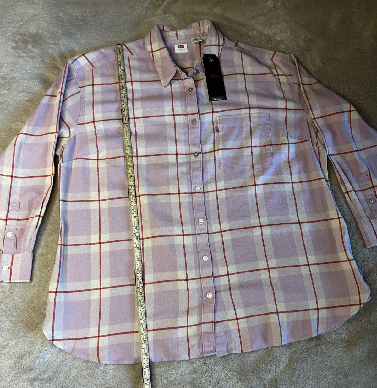B18. Levi’s Women’s Flannel Shirt, Pink & White Plaid, size 2x EXCELLENT