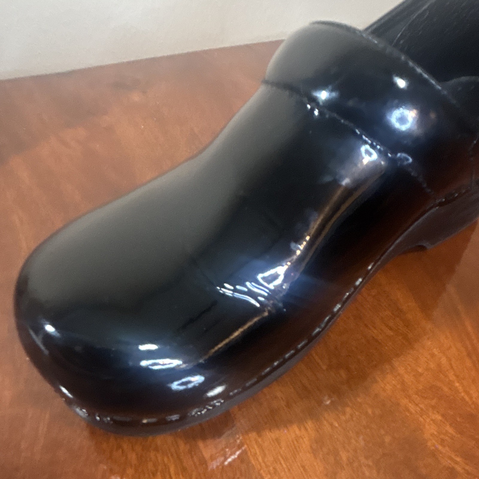 Dansko Professional Black Patent Leather Slip-On Comfort Clogs Women EU 40 US 10