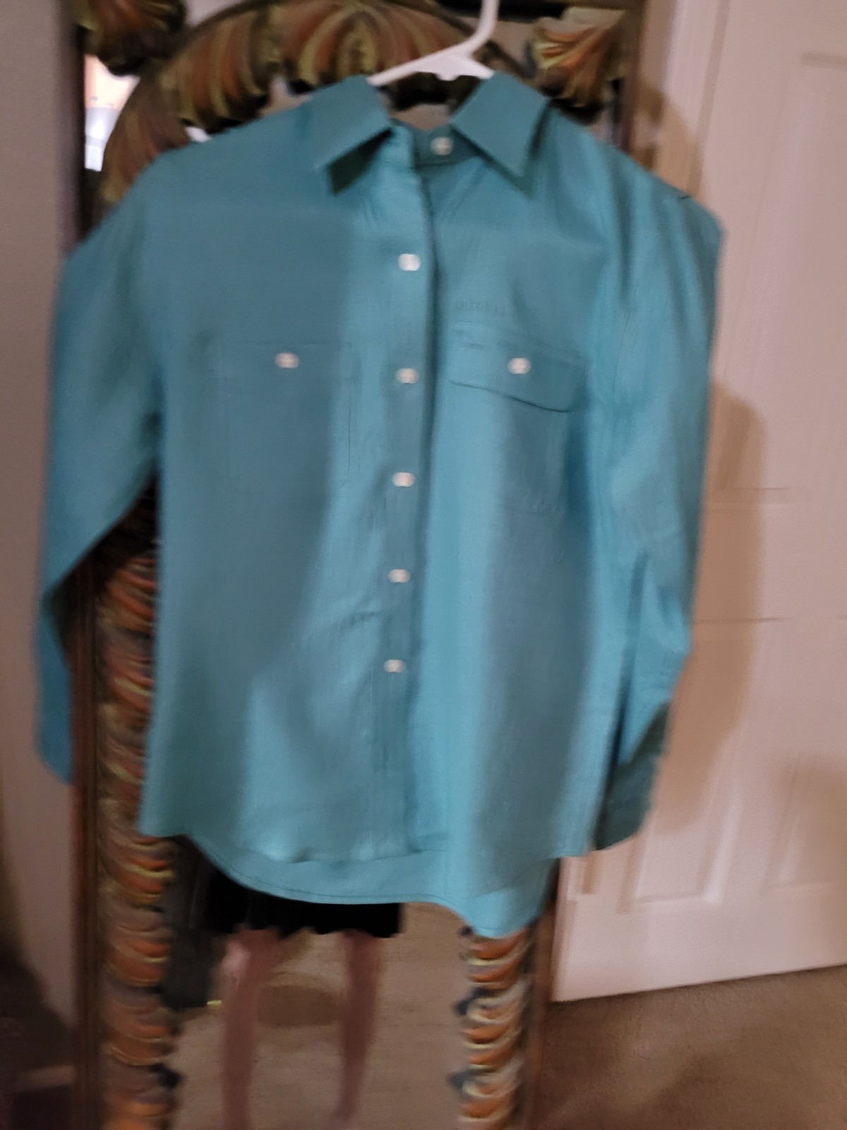 Lauren Ralph Lauren Petite Blue 2 Pocket Button Up Machine Washable Linen Shirt.