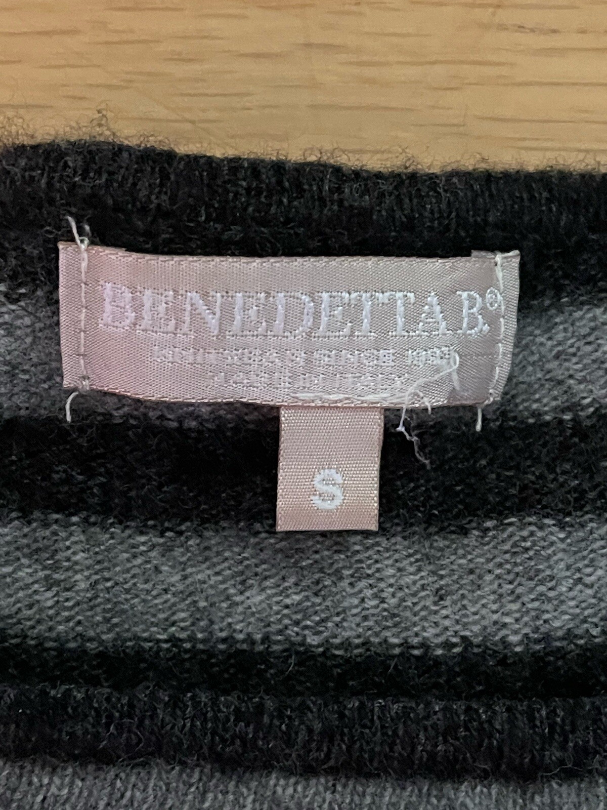 Women’s Benedetta B sweater Top Wool Viscose Nylon Cashmere blend size small