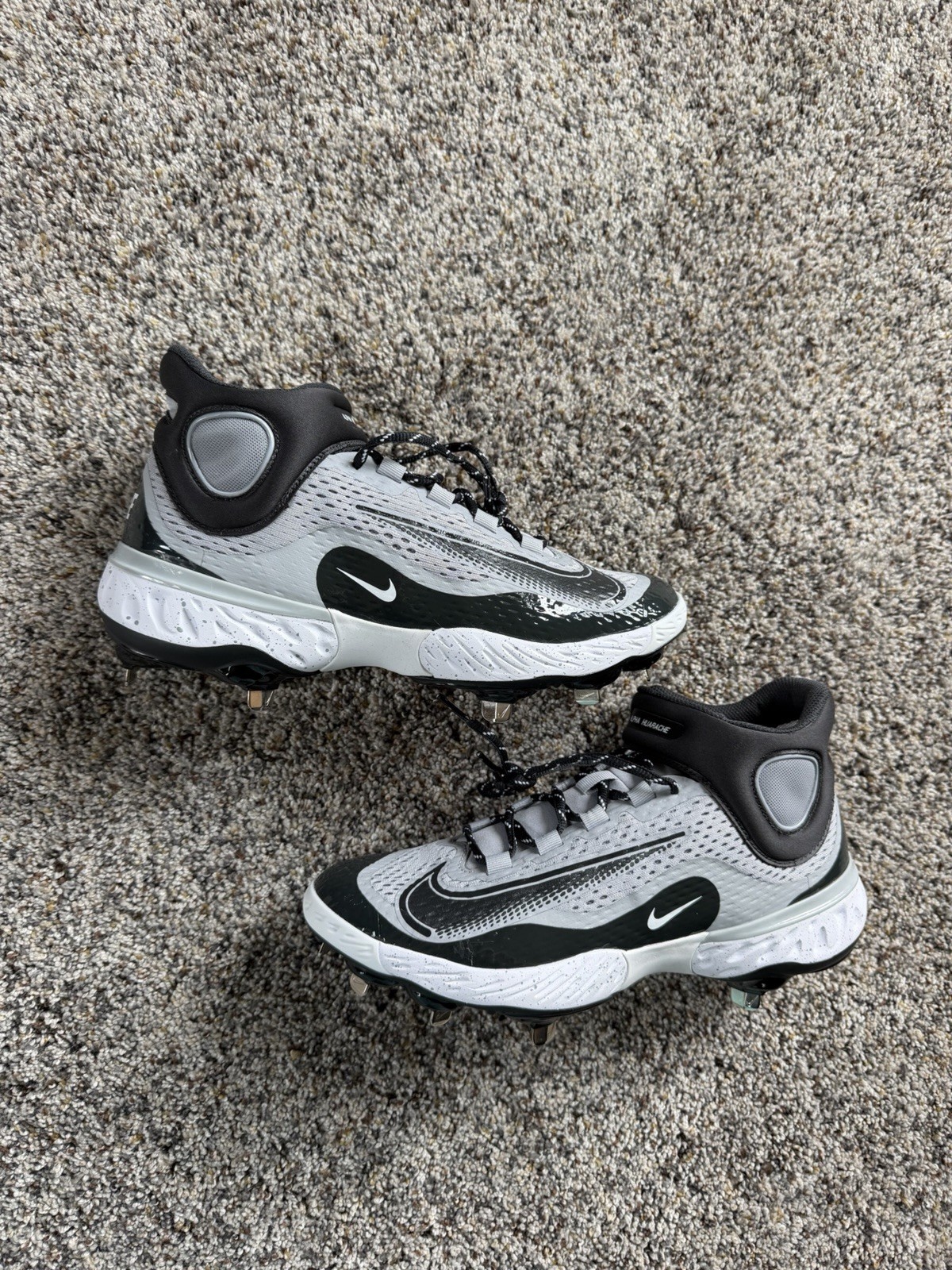 Nike Alpha Huarache Elite 4 Mid Metal Baseball Cleats Mens SZ 9 Gray DJ6520-002