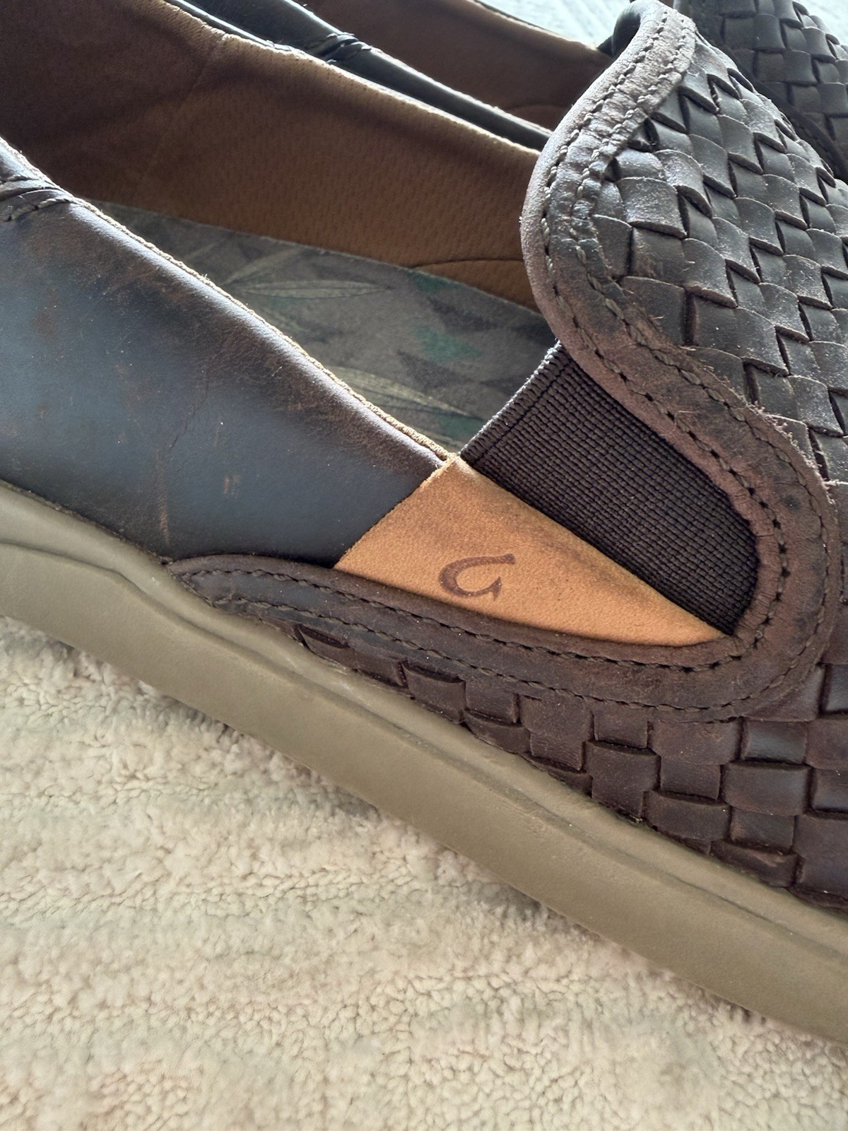 OluKai Lae’ahi Lauhala Mens 11.5 EU 44.5 Dark Wood Woven Leather Slip On Shoes