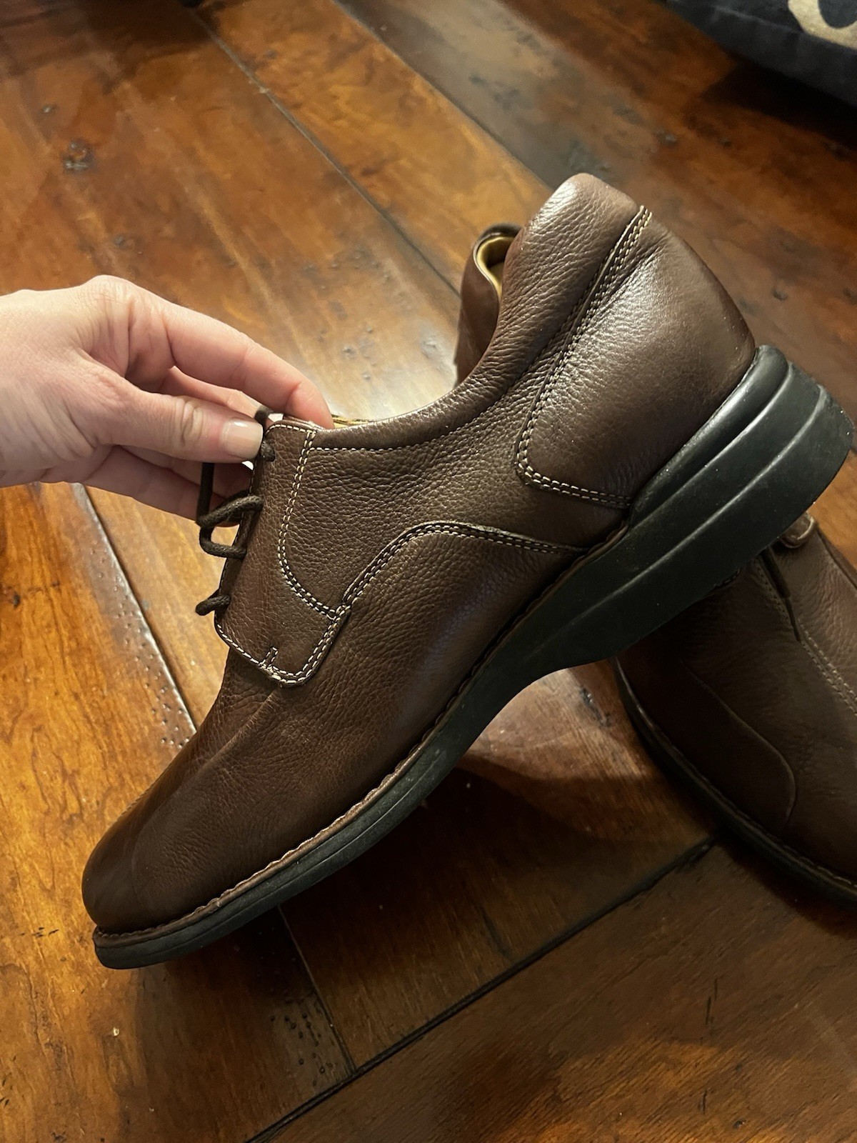 Johnston and Murphy Classic Brown Leather Men’s Casual Shoe