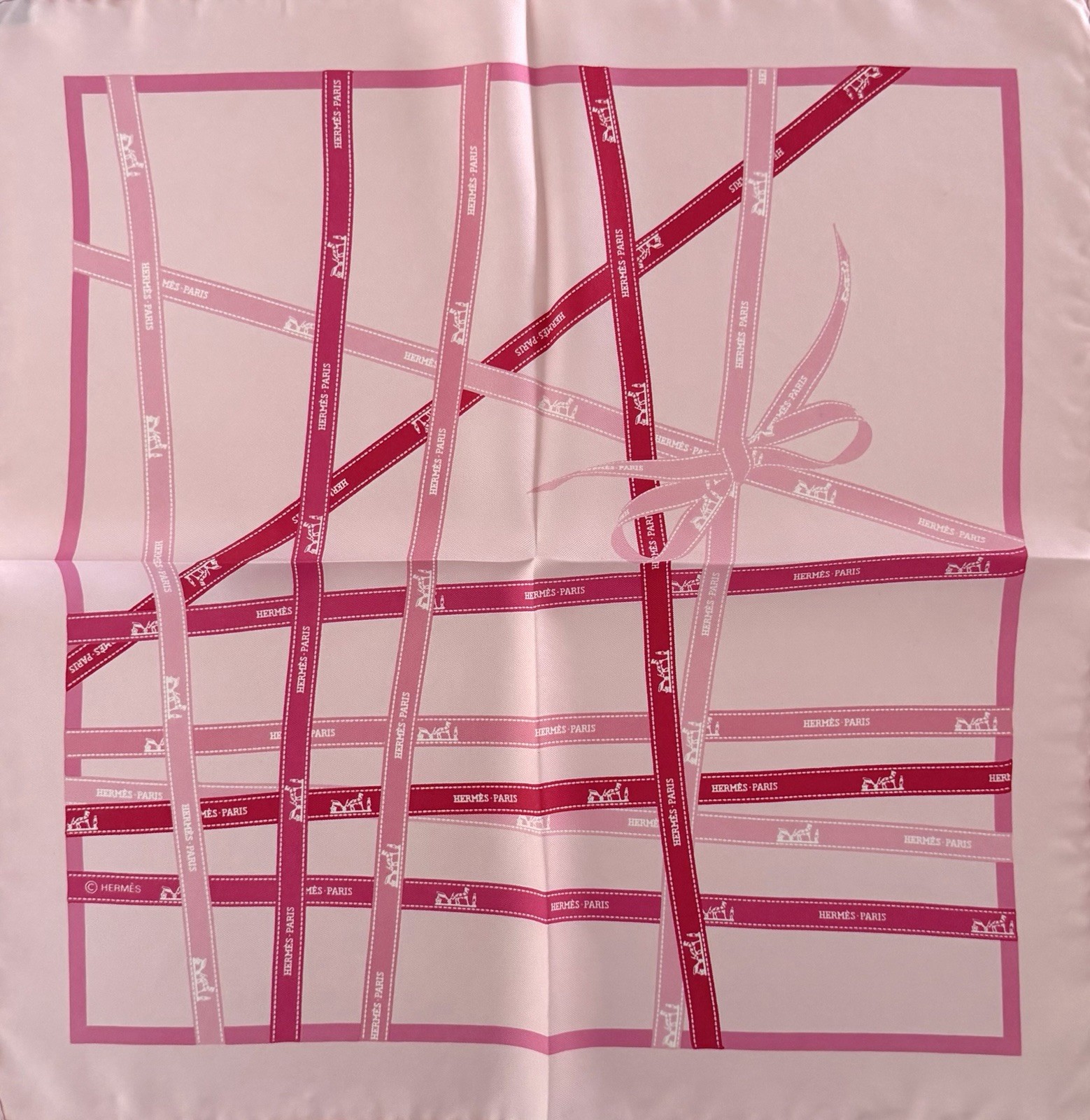 Hermes Scarf Bolduc . Authentic. Size 42×42 Cm. Excellent Condition. Pink.