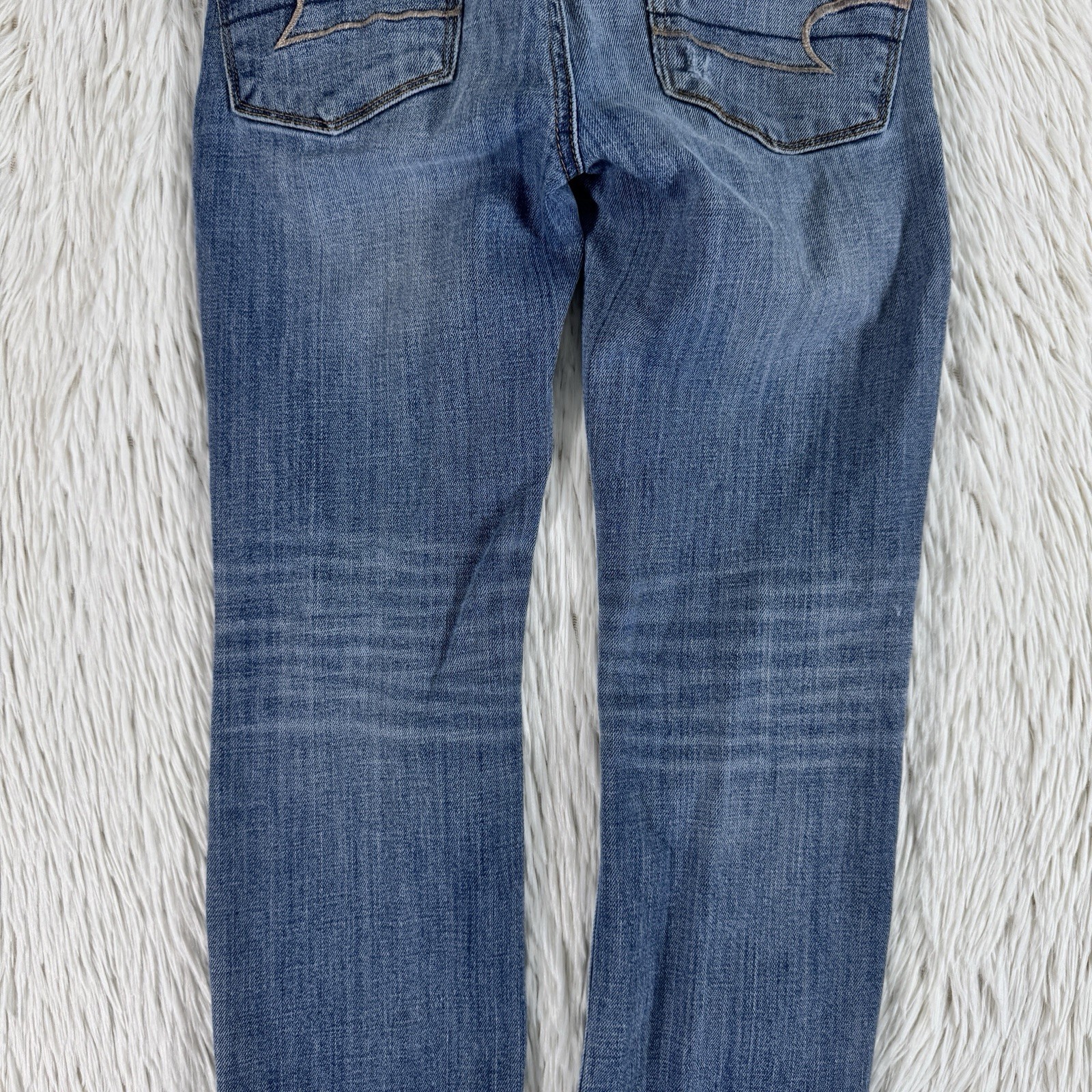 American Eagle Light Wash Distress Low-Rise Stretch Skinny Women’s Size 00 Short
