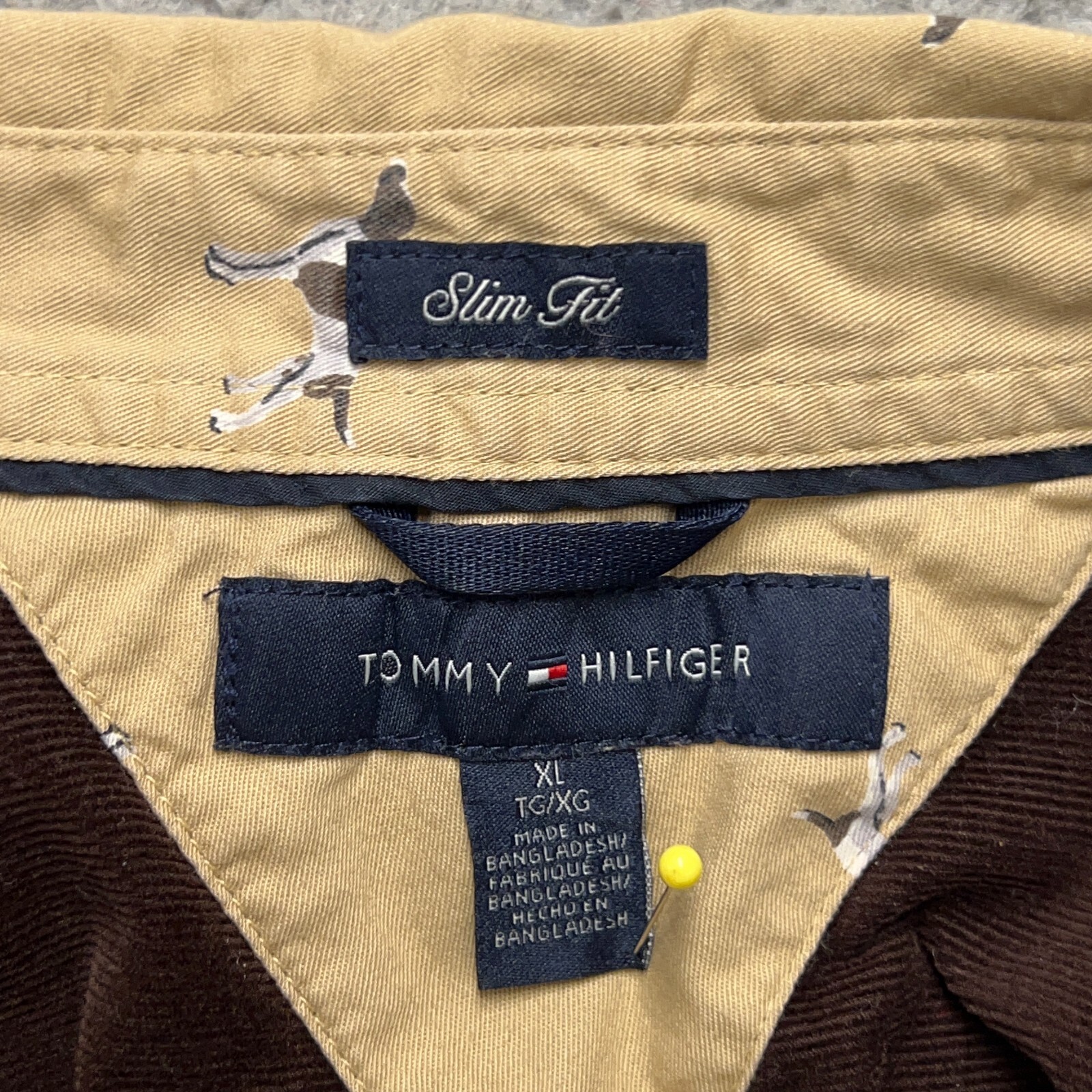 Tommy Hilfiger Shirt Mens XL Brown All Over Dog Print Slim Corduroy Flip Collar