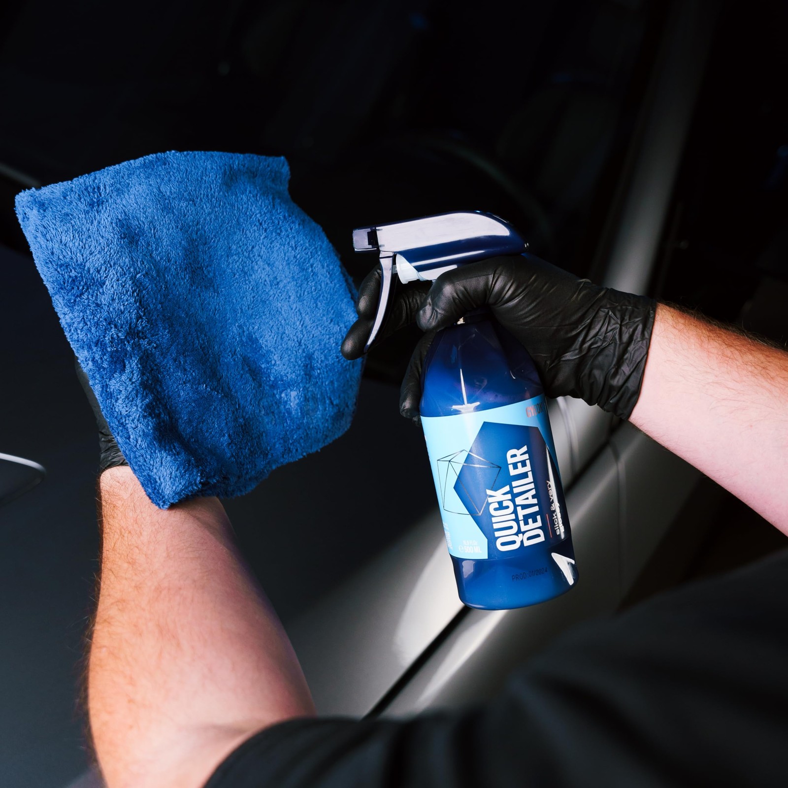 Gyeon Quick Detailer Spray For Car Paint Glass Trim Chrome Enhances Gloss Adds