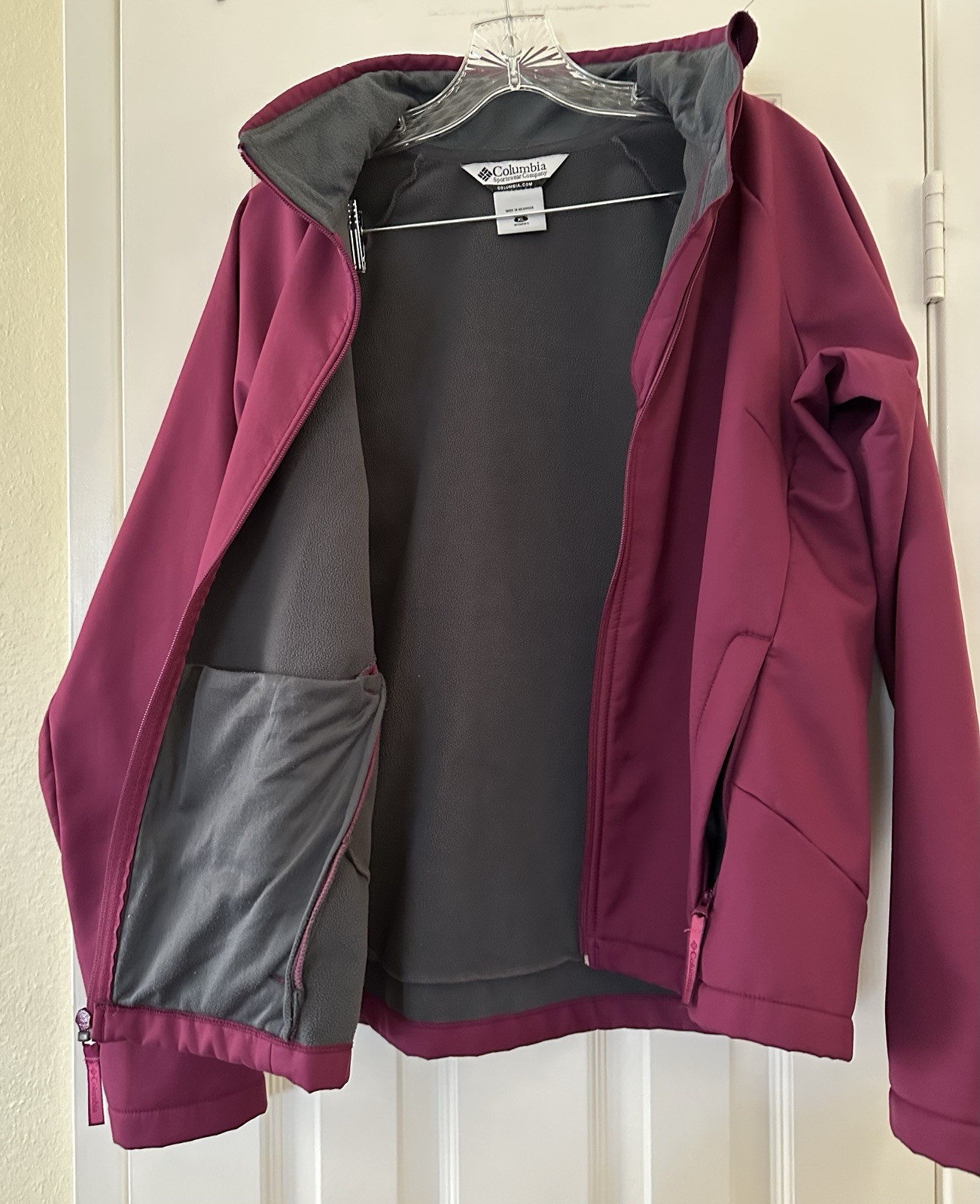 Columbia Women’s XL Softshell Full Zip Jacket Dark Pink Berry Fleece Lined