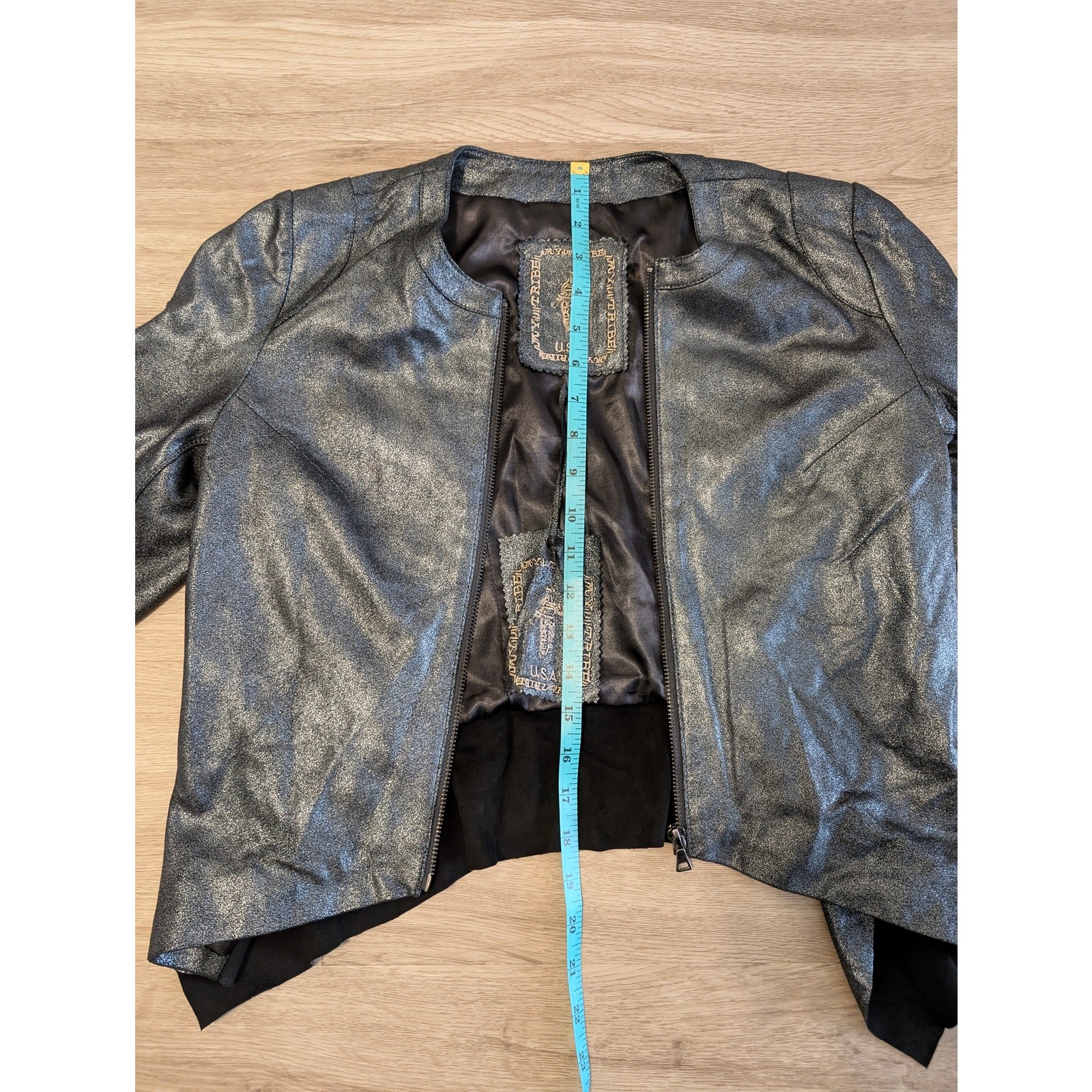 My Tribe Genuine Leather Jacket Womens Medium M Metallic Silver Crop Shrug Coat