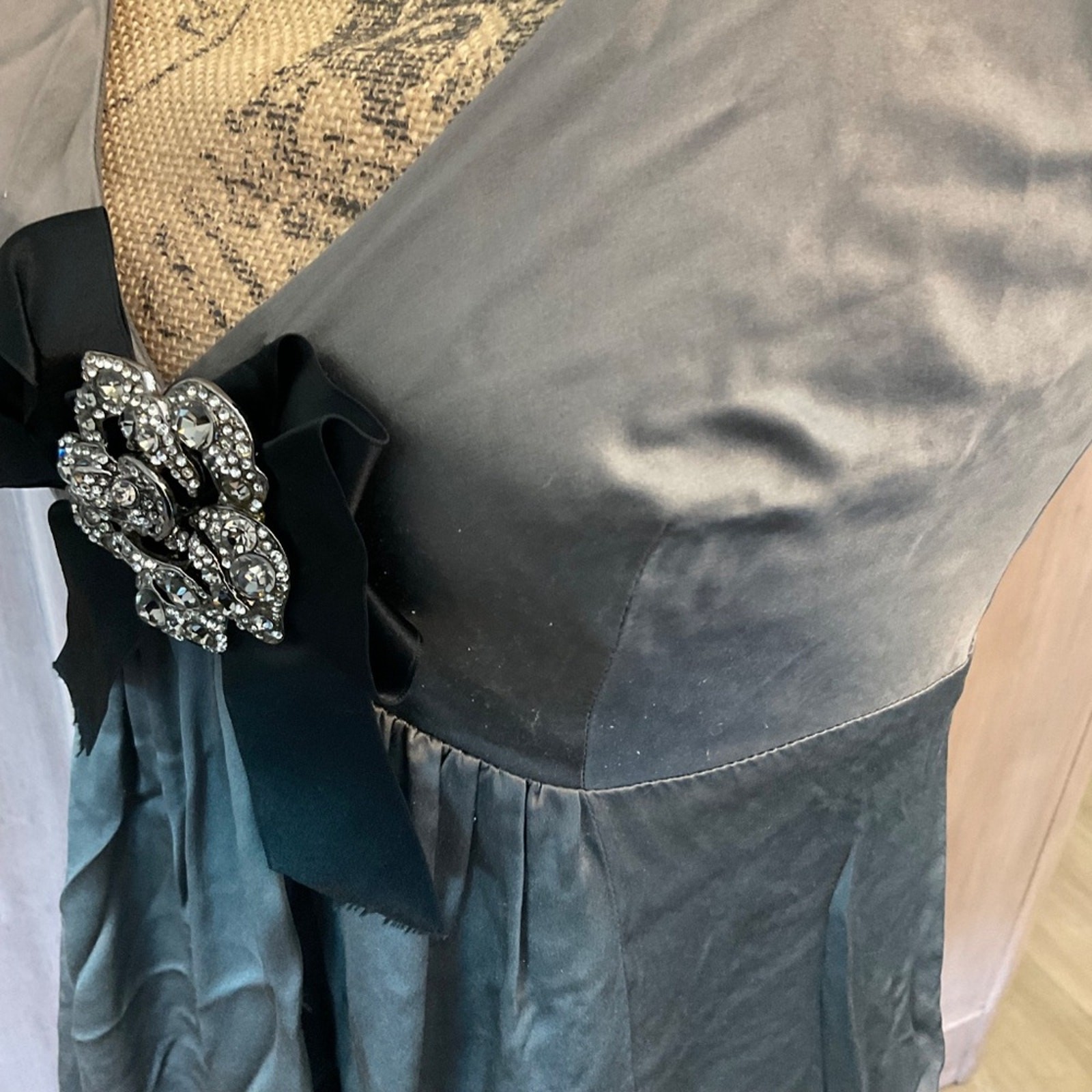 Y2K BCBG Max Azria gray silk bubble dress 2
