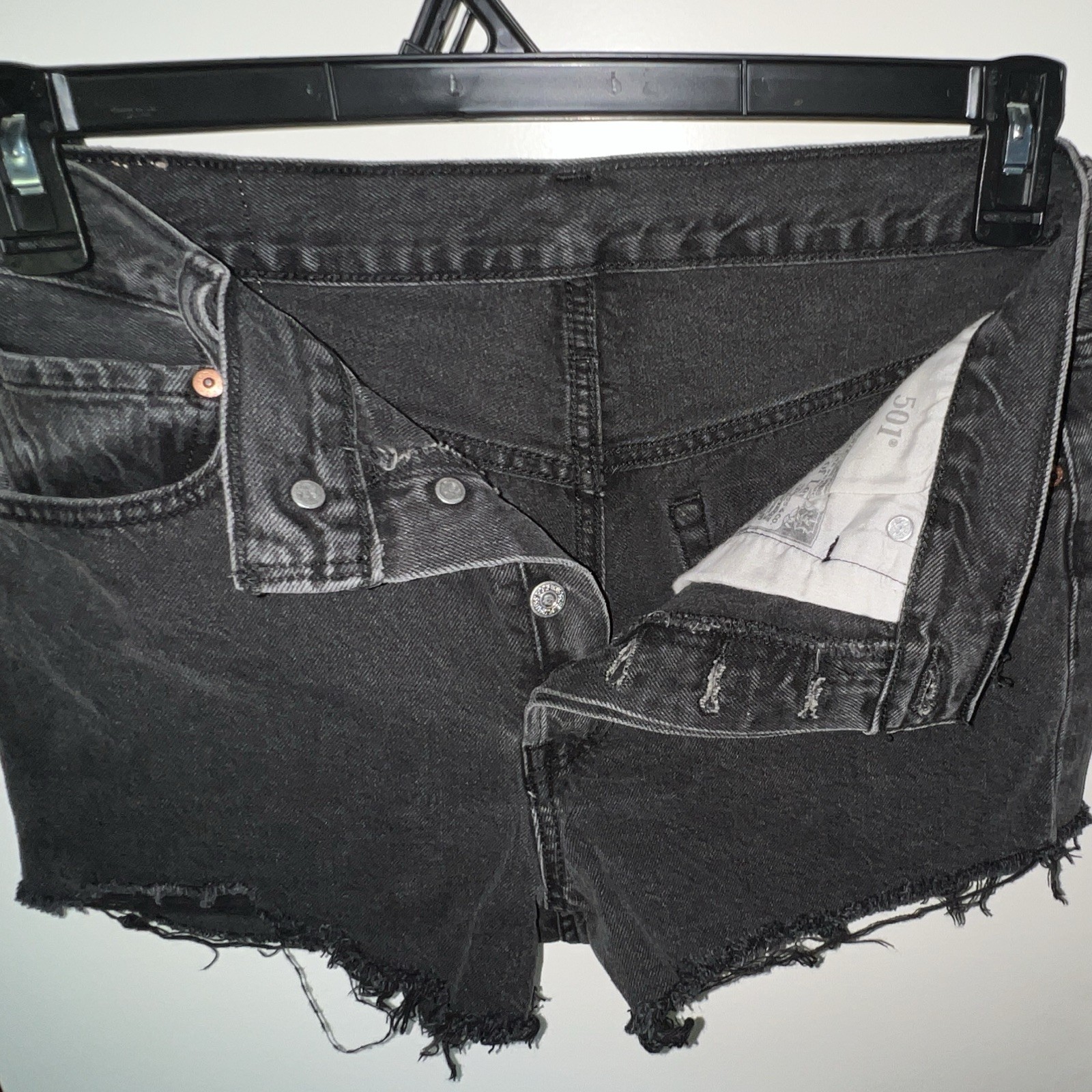 Levi’s 501 Women’s Black Denim Cut Off Shorts W30 High Rise 5-Pocket Button