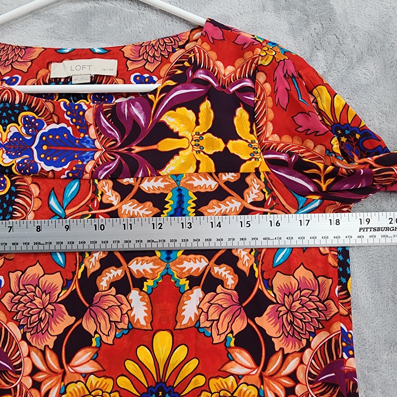 NEW LOFT Top Womens XSP PETITES Multicolor Floral Boat Neck Long Sleeve Blouse