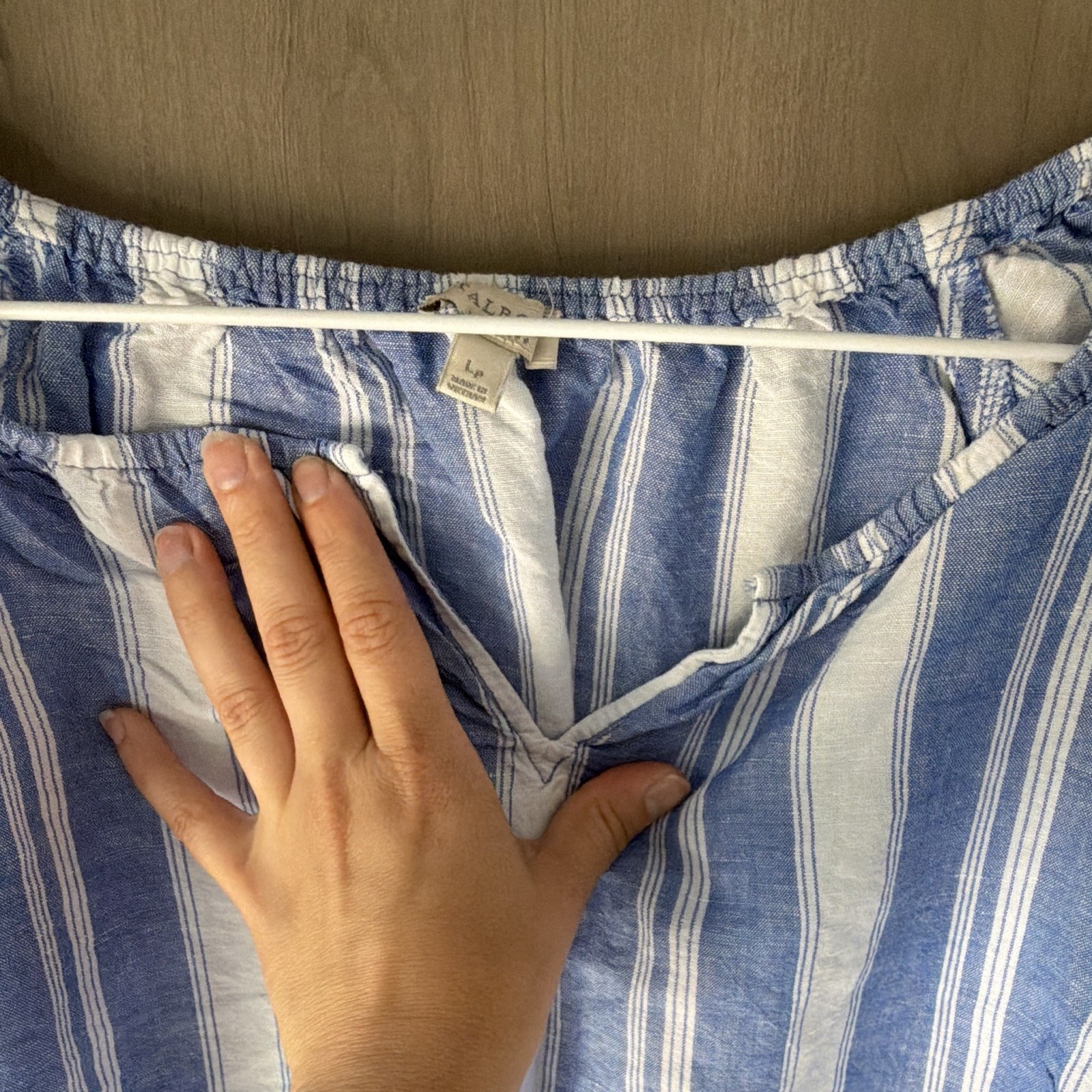 Talbots Petites LP Blue/White Striped V-Neck 3/4 Puff Sleeve Ruffle Blouse