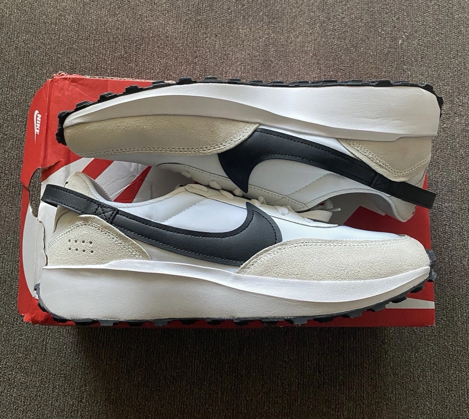 Nike Waffle Debut Trainers Sneakers Men’s Size 9 White Swoosh DH9522-103