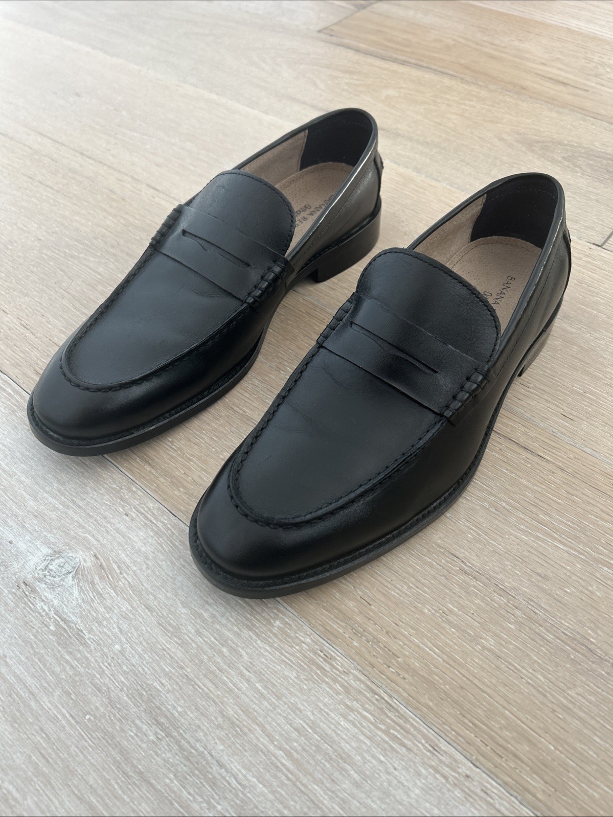 NWOB Banana republic Italian Leather Penny Loafers Men’s 9