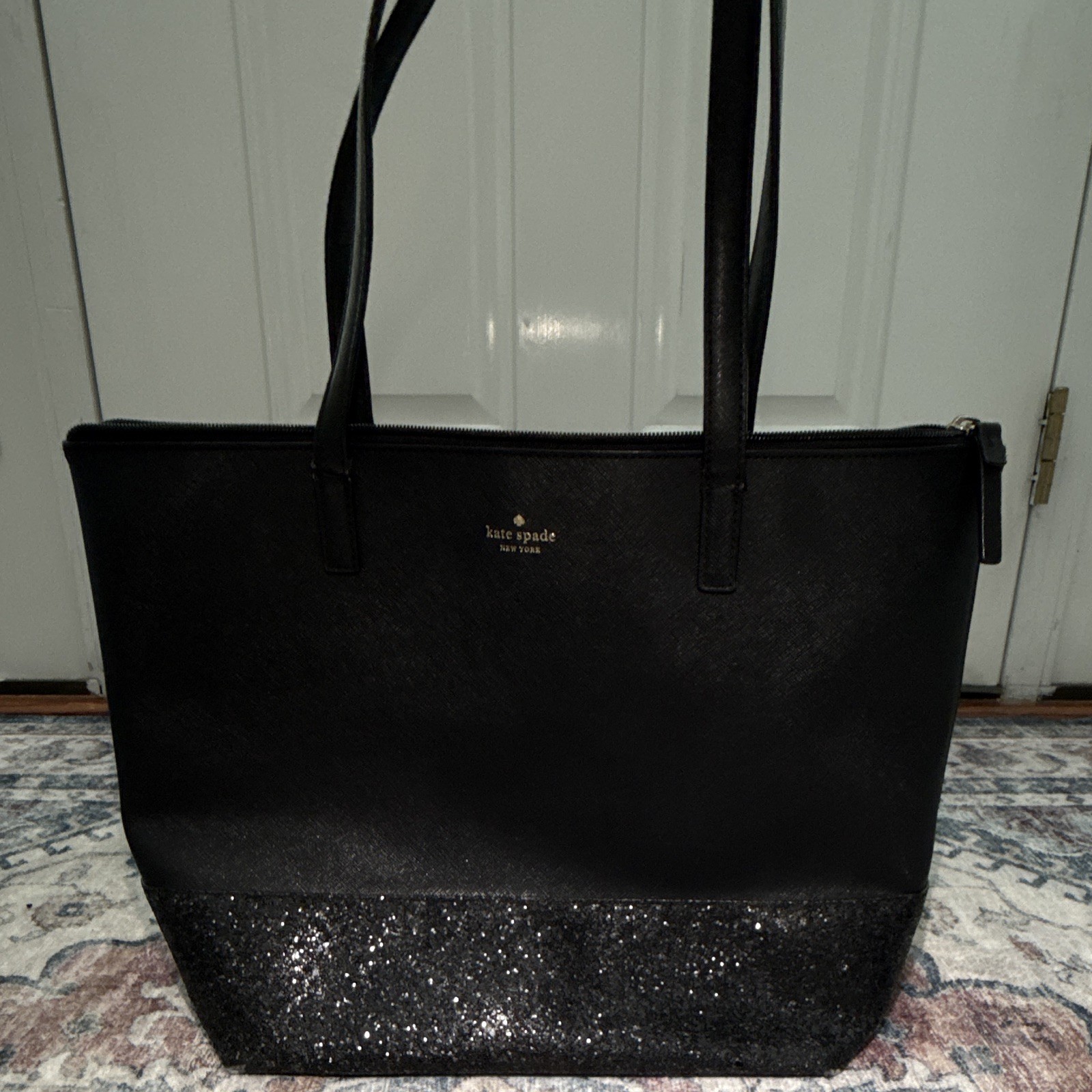 kate spade new york Black Solid Tote Handbag w/ Shoulder Straps, Logo
