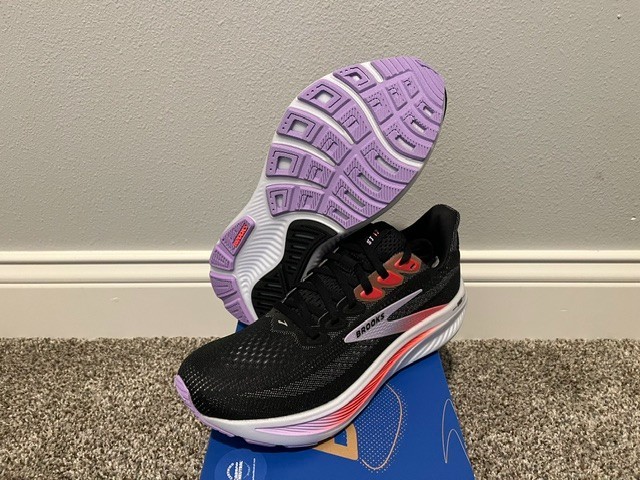 Women’s Size 9 Brooks Ghost 17 Running Shoes New In Box Black/Purple/Coral
