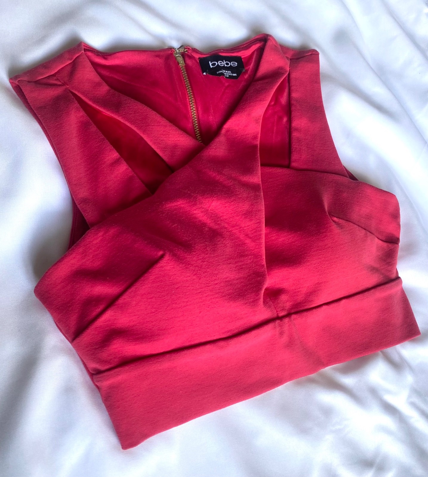 Bebe Hot Pink Fuchsia Crop Top XS Y2K Bodycon Party Clubwear Gold Zip