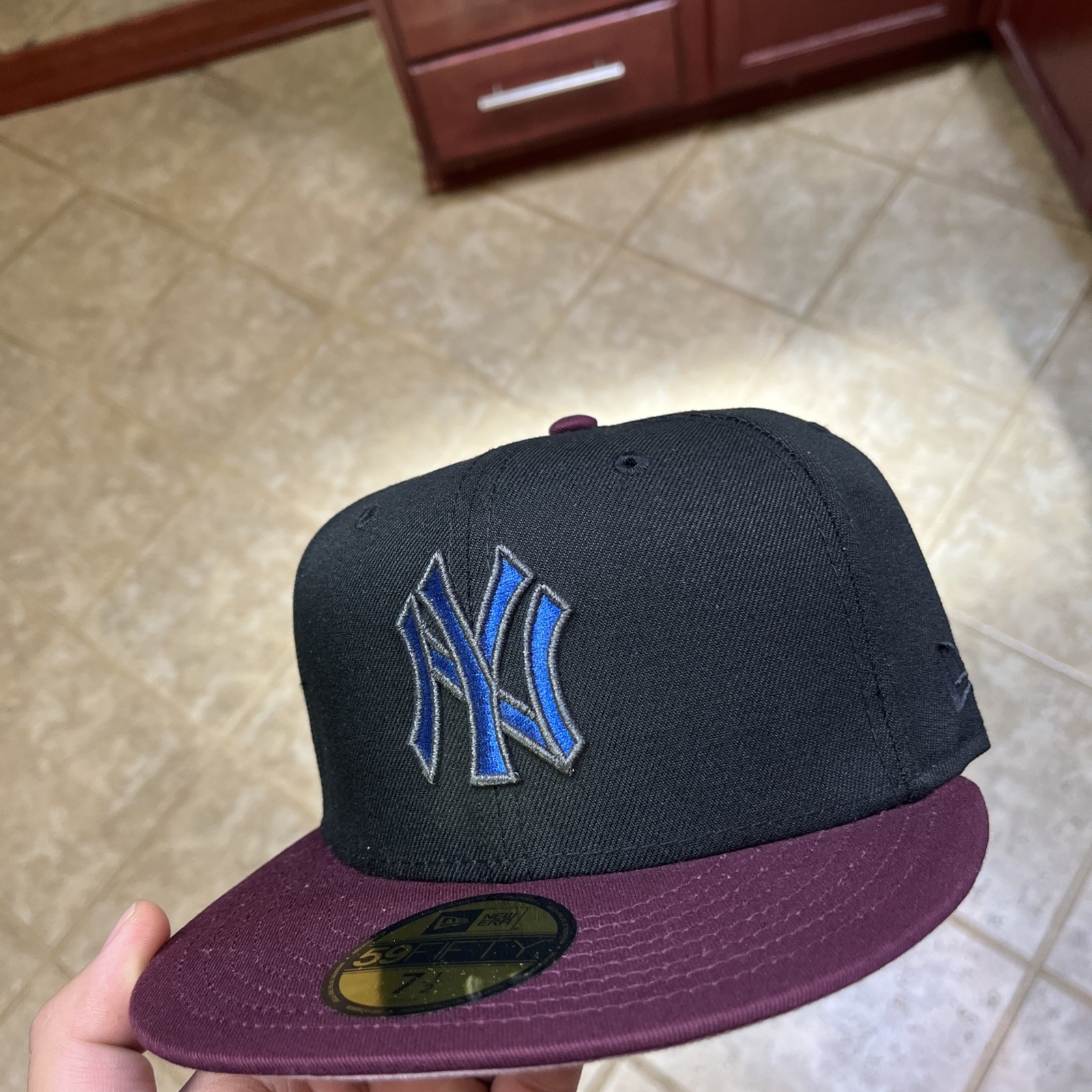 Hat Club Exclusive New York Yankees Stained Glass New Era 59Fifty Size 7 1/2 Hat