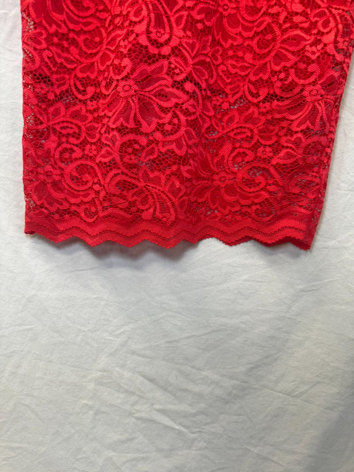 Vibrant Red Express Mock Neck Sheath Dres Lace Floral Size 8