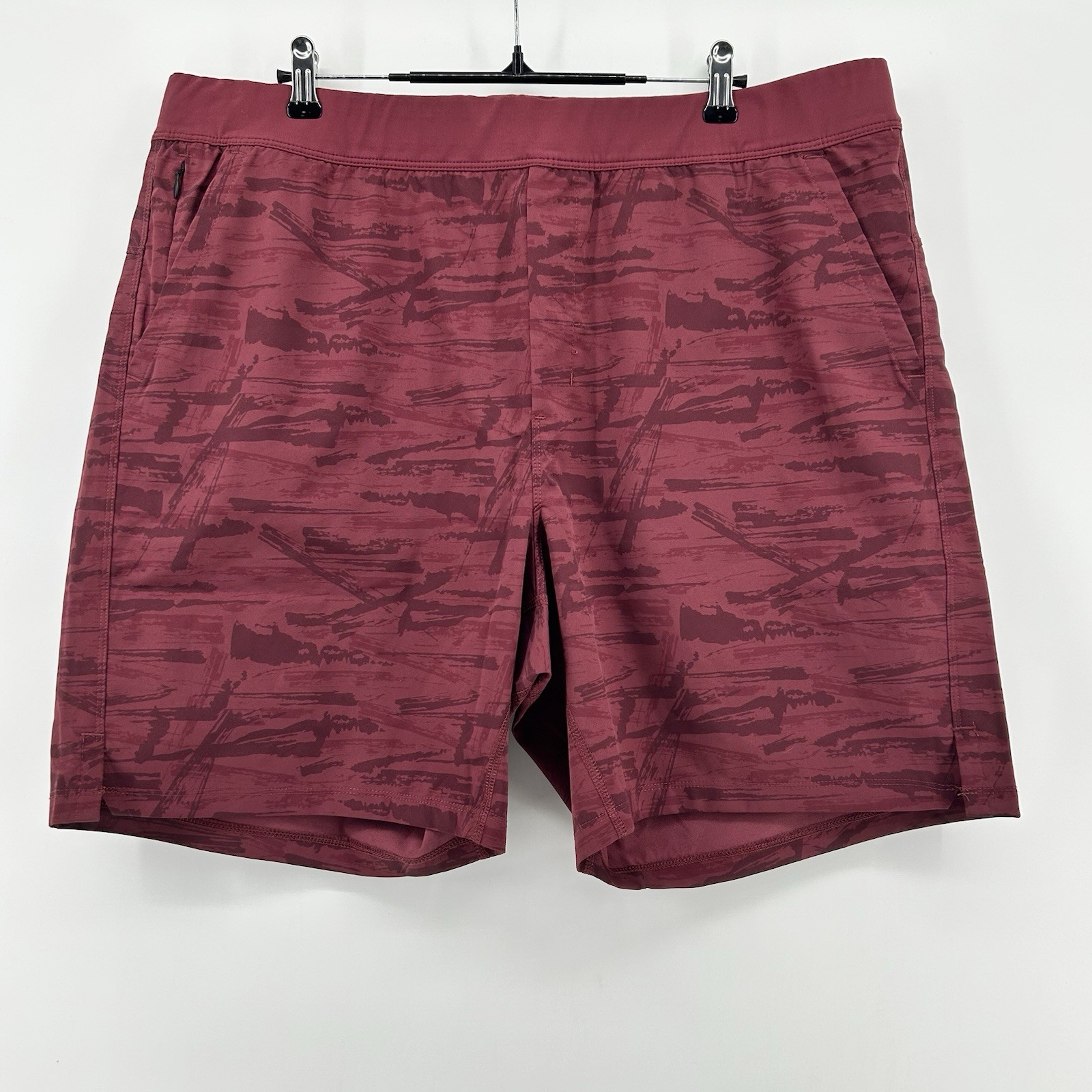 Public Rec Flex Shorts Mens 40×7.5″ Maroon Lined Hybrid Athletic Beach Camp NWT