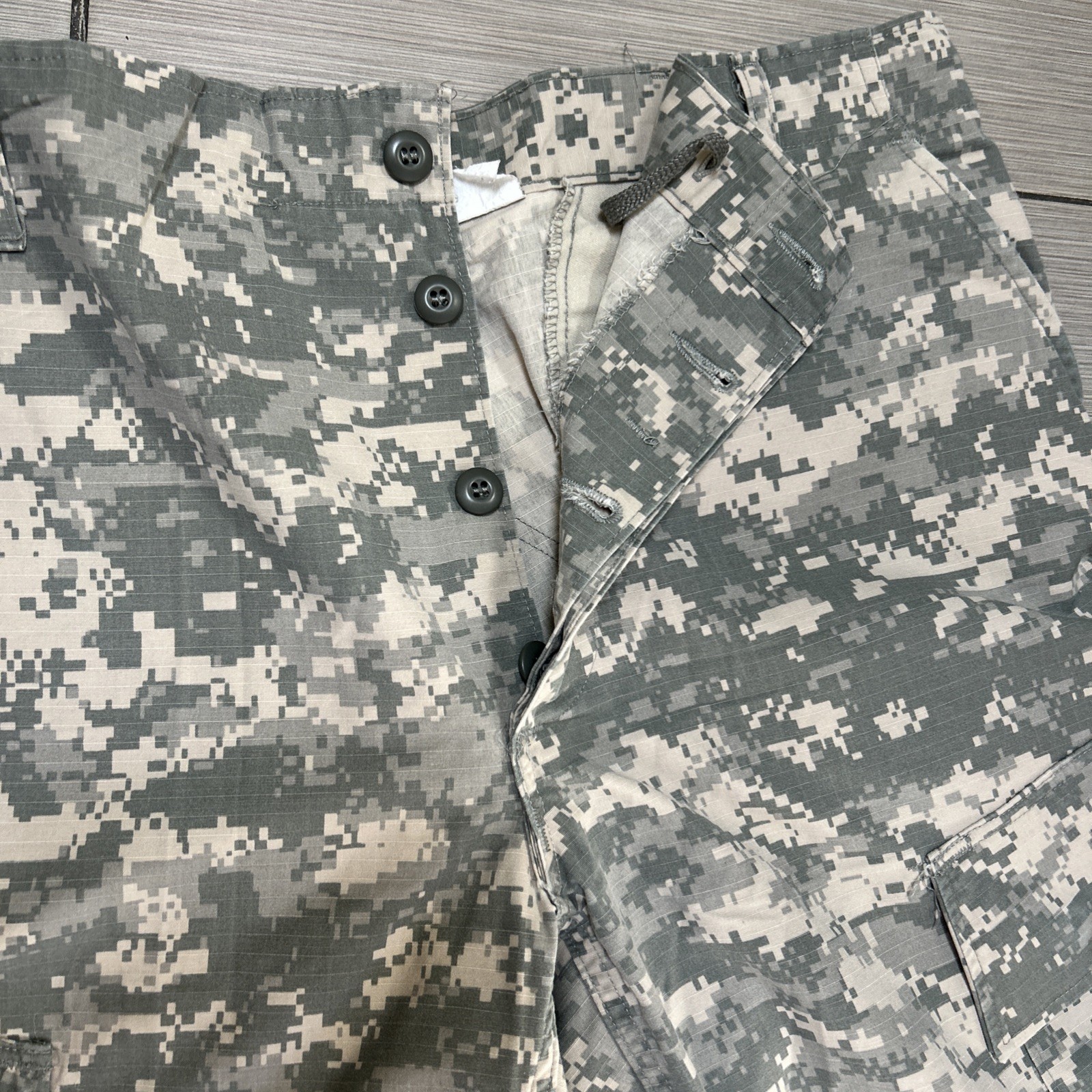 US Army Combat Uniform ACU Digital Camo Trousers Large/Long USGI Rip Stop