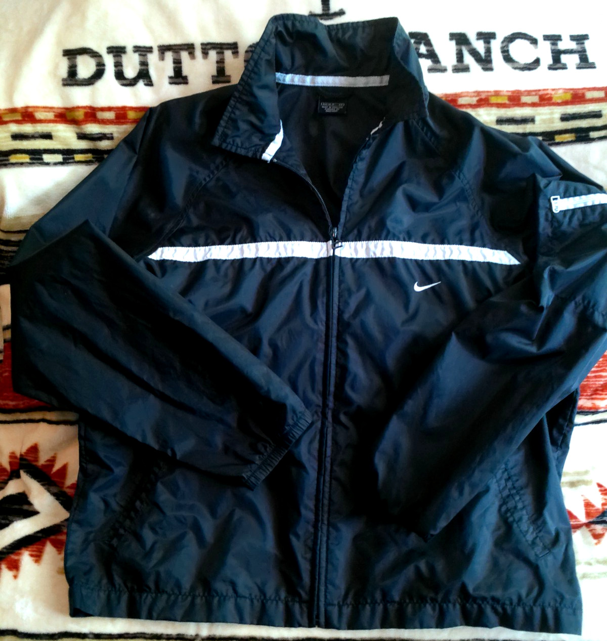 NIKE VINTAGE SMALL BLACK WHITE ACCENTS WINDBREAKER FULL ZIP COLLAR LSLV THAILAND
