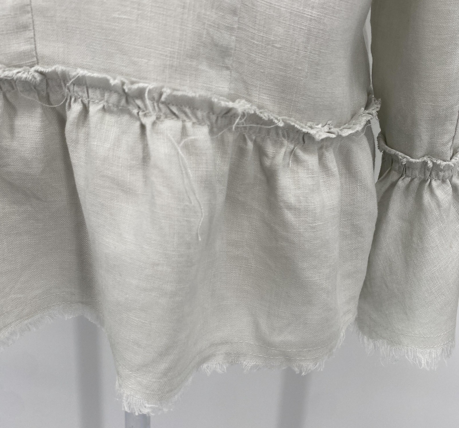 Grace Elements Blouse Womens 8 Gray 100% Linen Ruffle Tie Front Boho Art to Wear