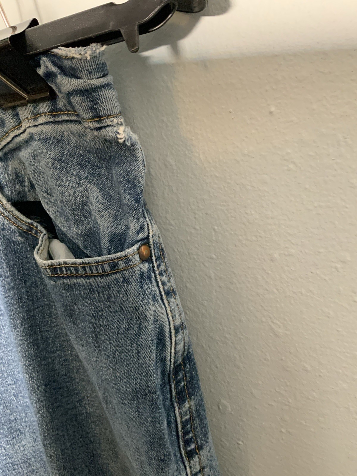 “WRANGLER” LEATHER PATCH WOMENS JEANS-7/8 X 34″ 99% COTTON 1% SPANDEX Boot Cut