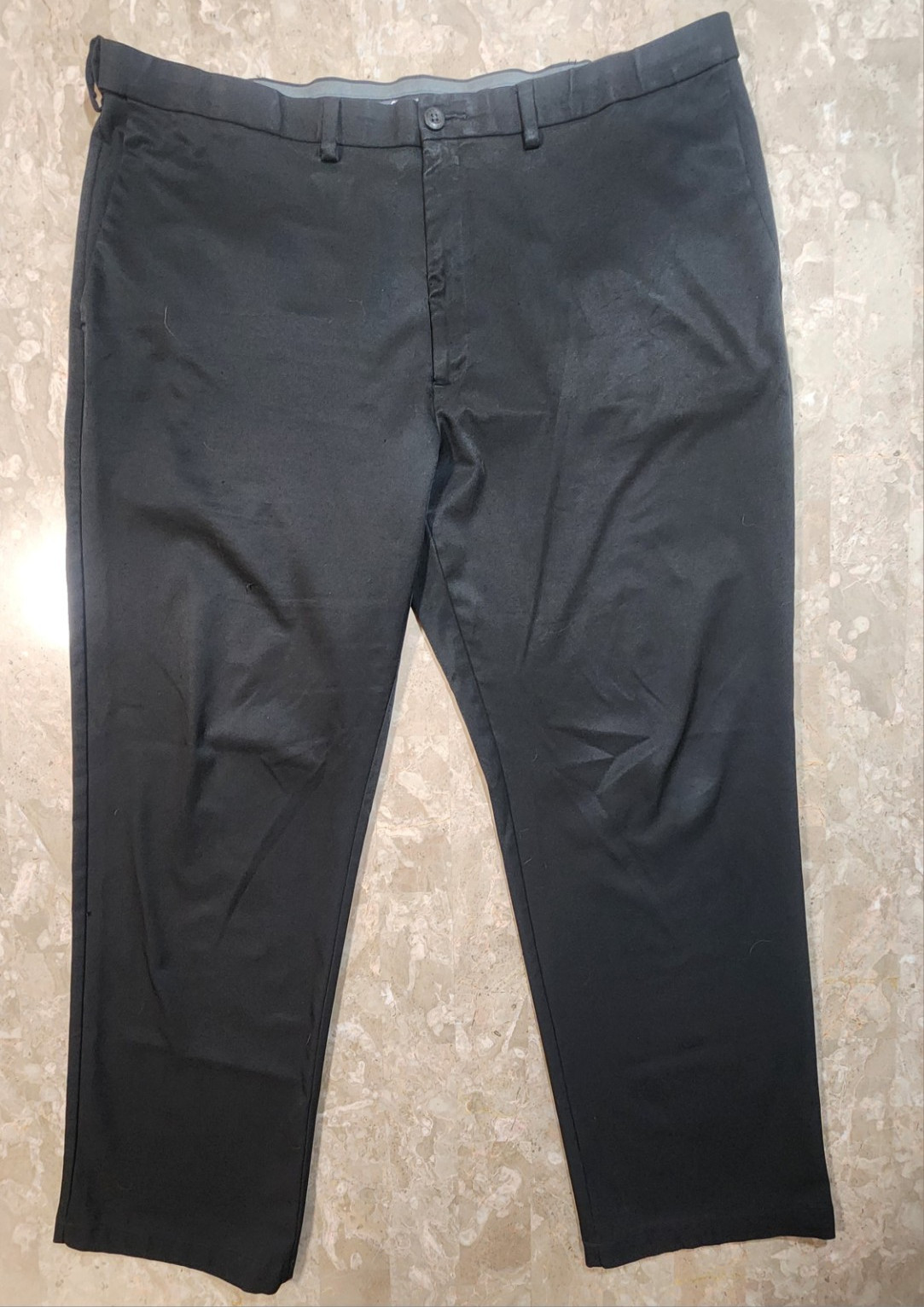 Haggar Men’s Classic Fit Black Flat Front Straight Leg Dress Pants Big & Tall 44