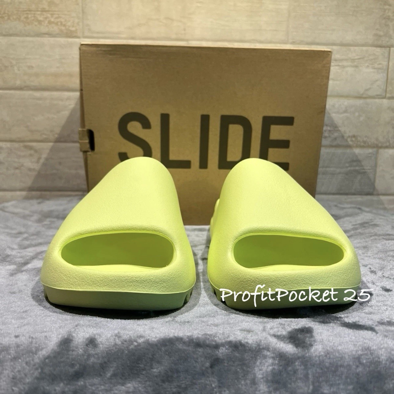 Yeezy Green Glow Sandal Slides Size 9