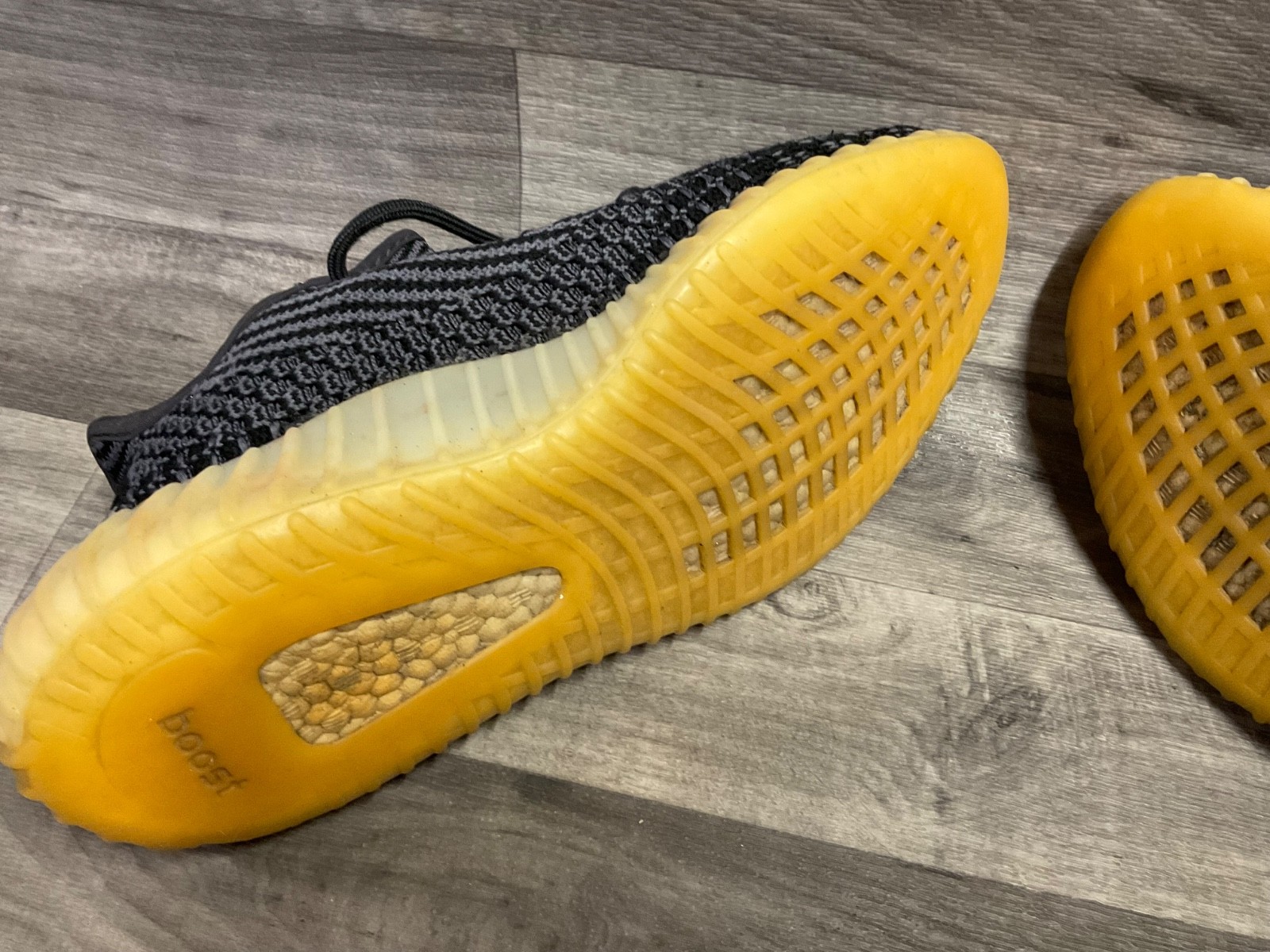 Adidas Yeezy Boost 350 V2 Carbon – FZ5000 – Men’s Size 6.5 – w/ Box
